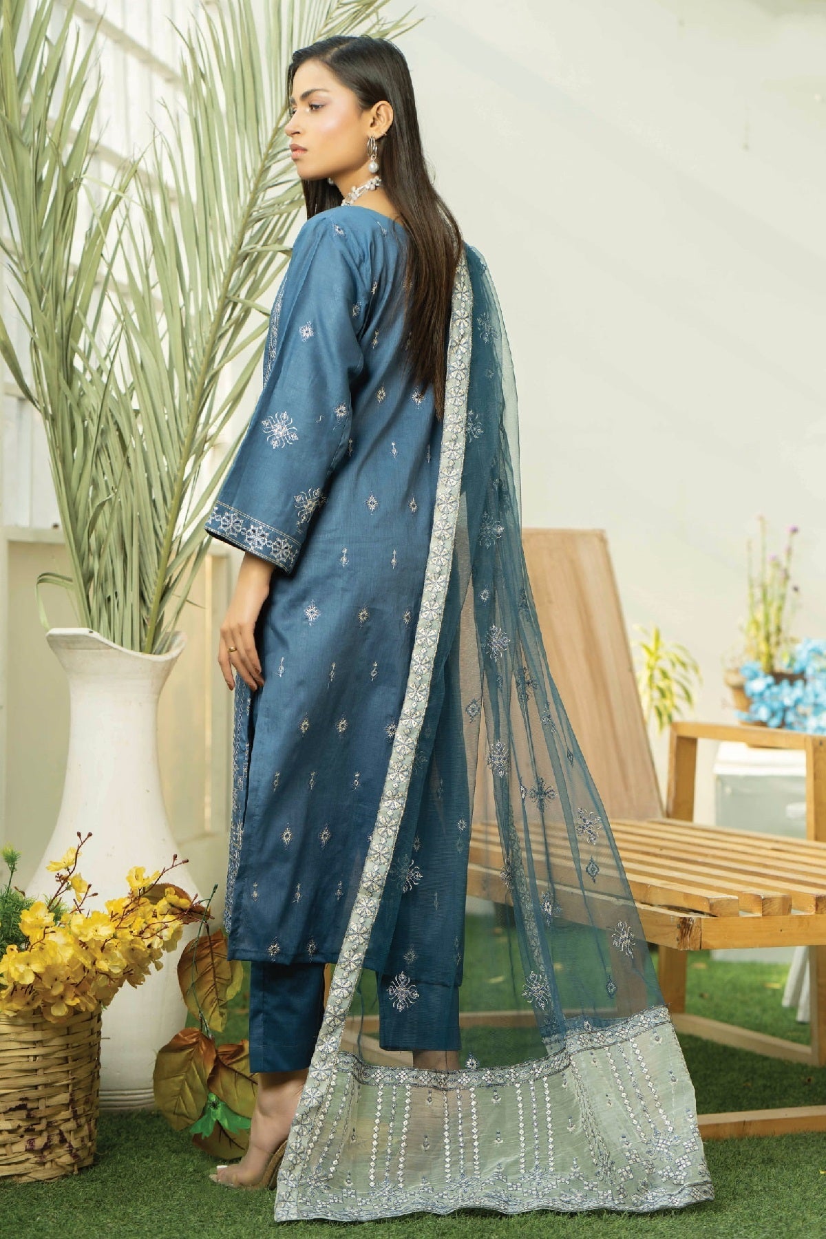 Aghaz-e-Mehar Lawn By Bin Rashid D-01, photo 2