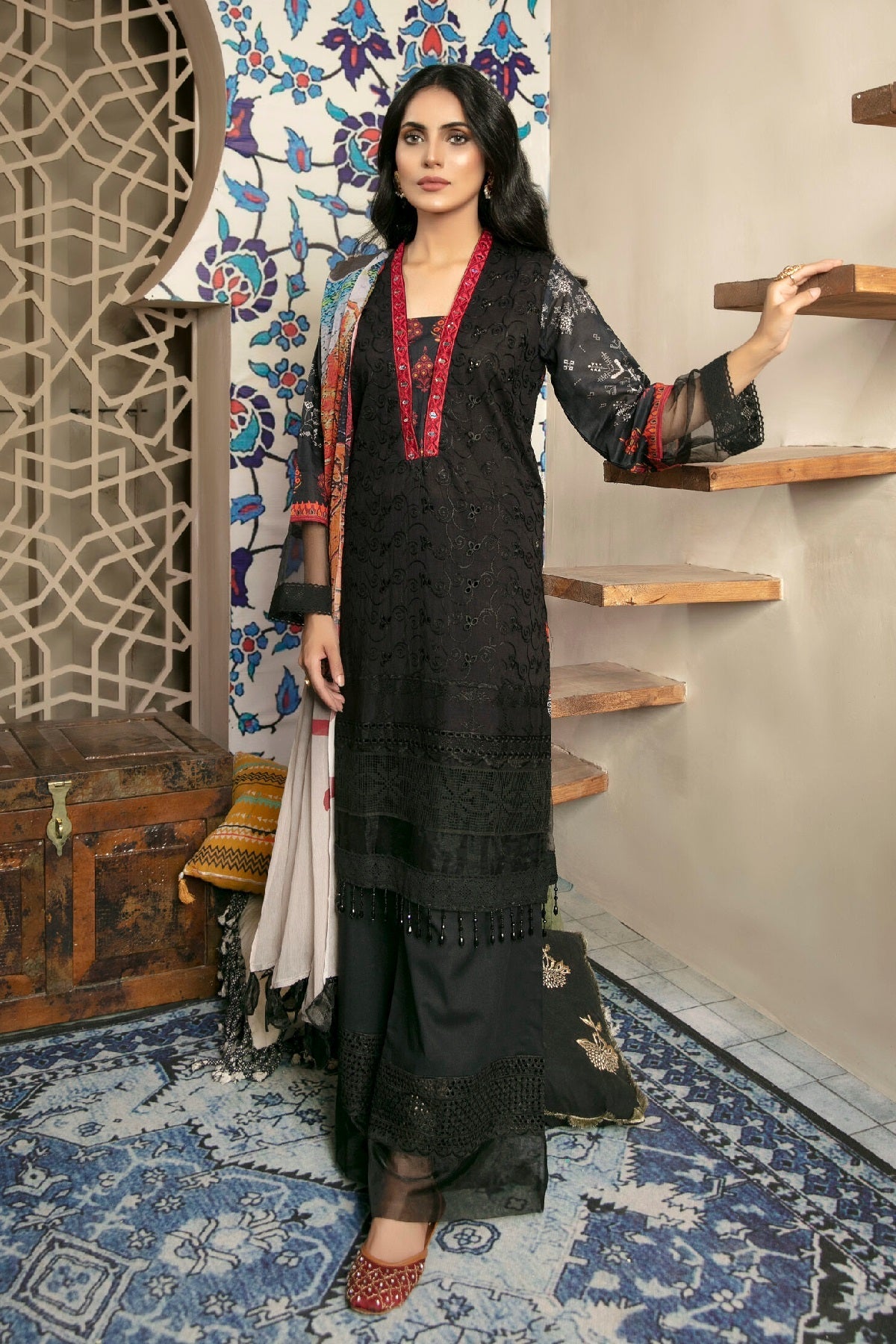 Gulmohar Lawn D-01 (Onyx) – Gulmohar 3-piece unstitched suit