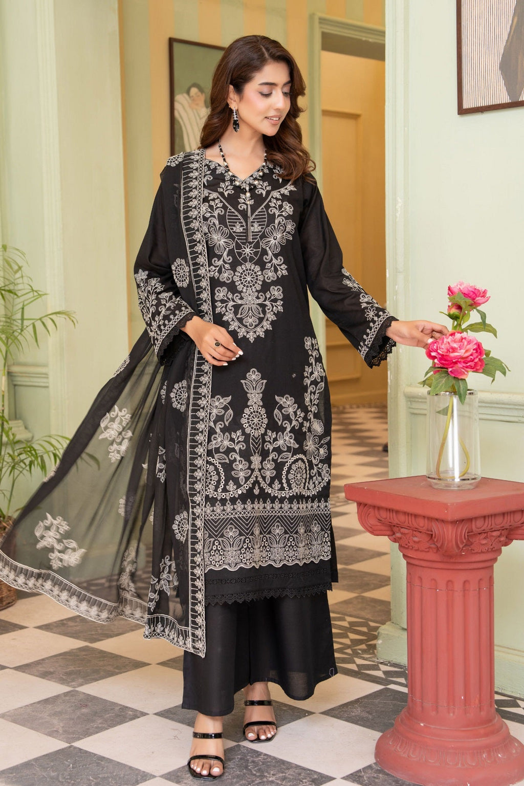 Alif Lawn By Eman Arts AL-185 – Eman Arts 3-piece unstitched suit