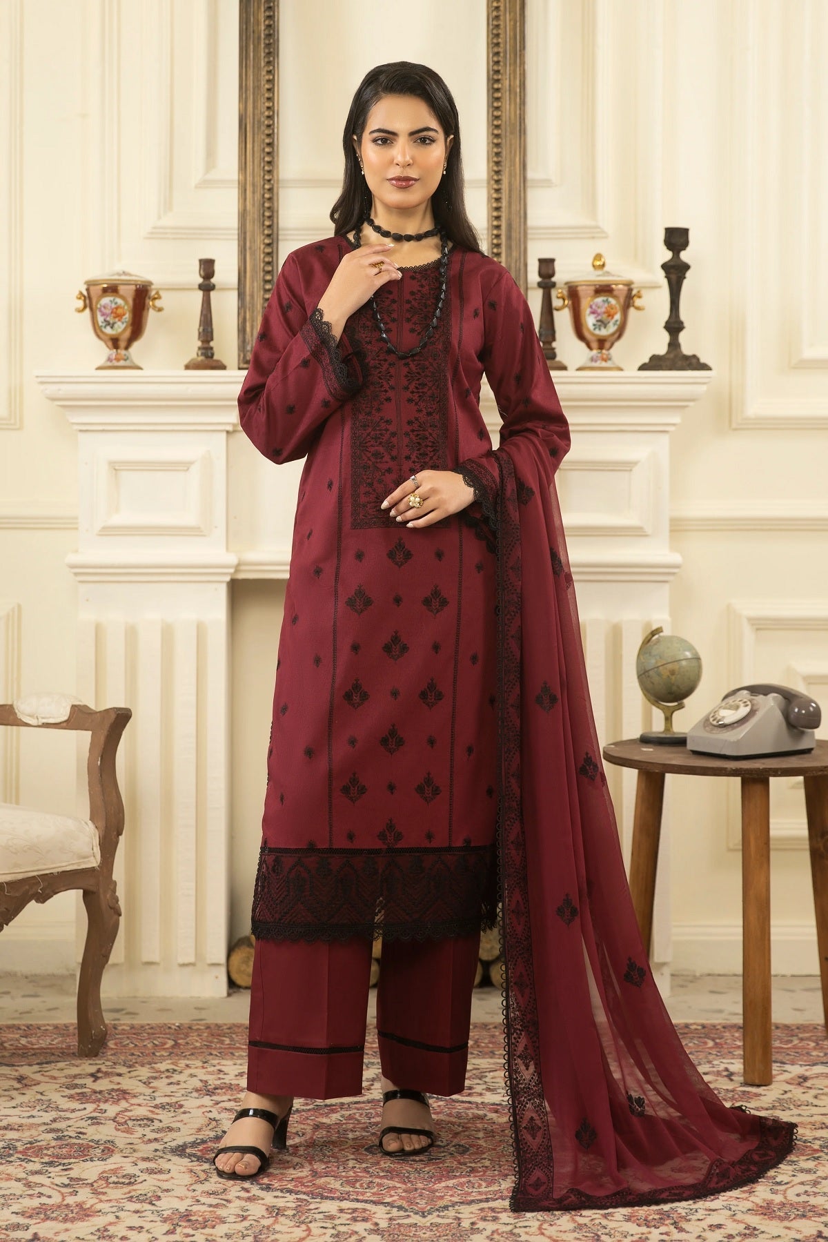 Saffron Premium Lawn By Azam Arts D-2119 – Azam Arts 3-piece unstitched suit