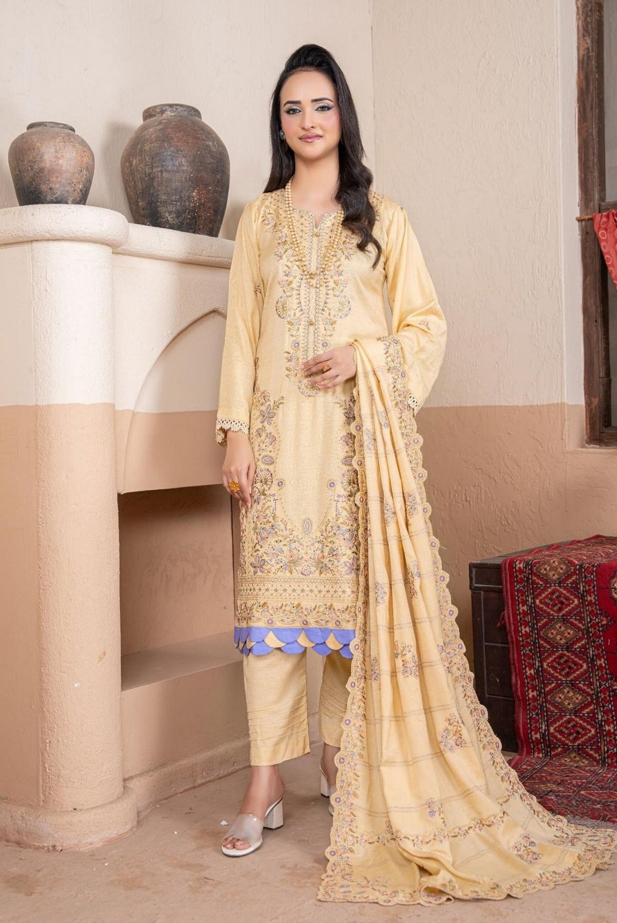 Alif Winter By Eman Arts AW-36 – Eman Arts 3-piece unstitched suit