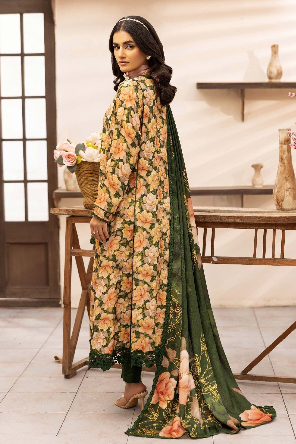 Tehzeeb Print Leather Peach By Riaz Arts TL-450, photo 2