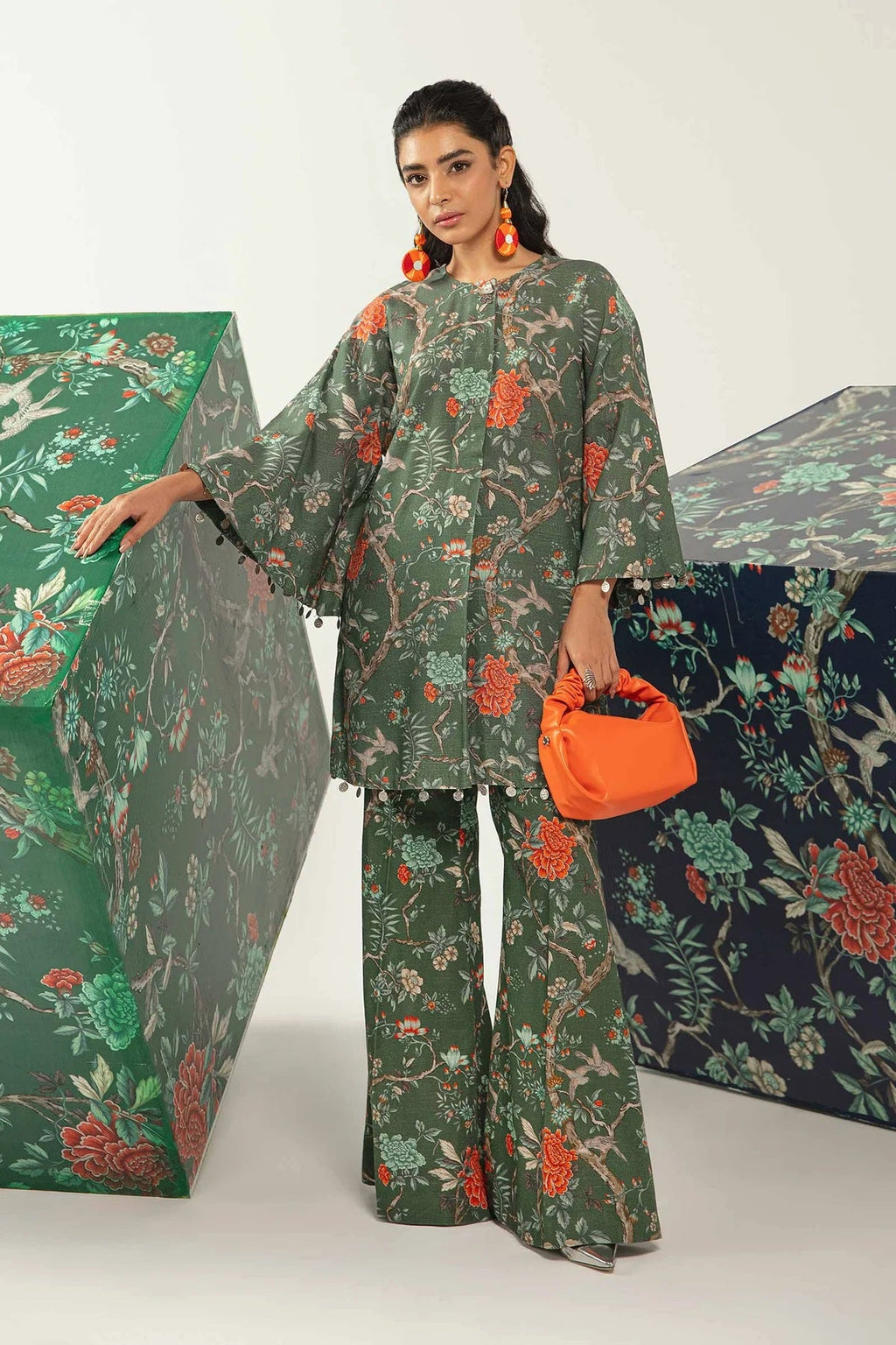 Maria B MBasics Winter D-02B Two Piece – Maria B 2-piece unstitched suit