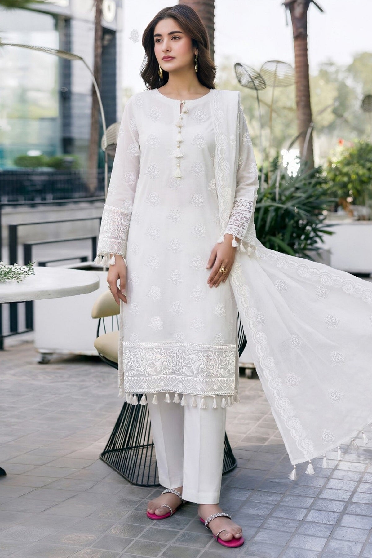 Abisha Ethnic Lawn D-02 by Abisha Fabrics – Abisha Fabrics 3-piece unstitched suit