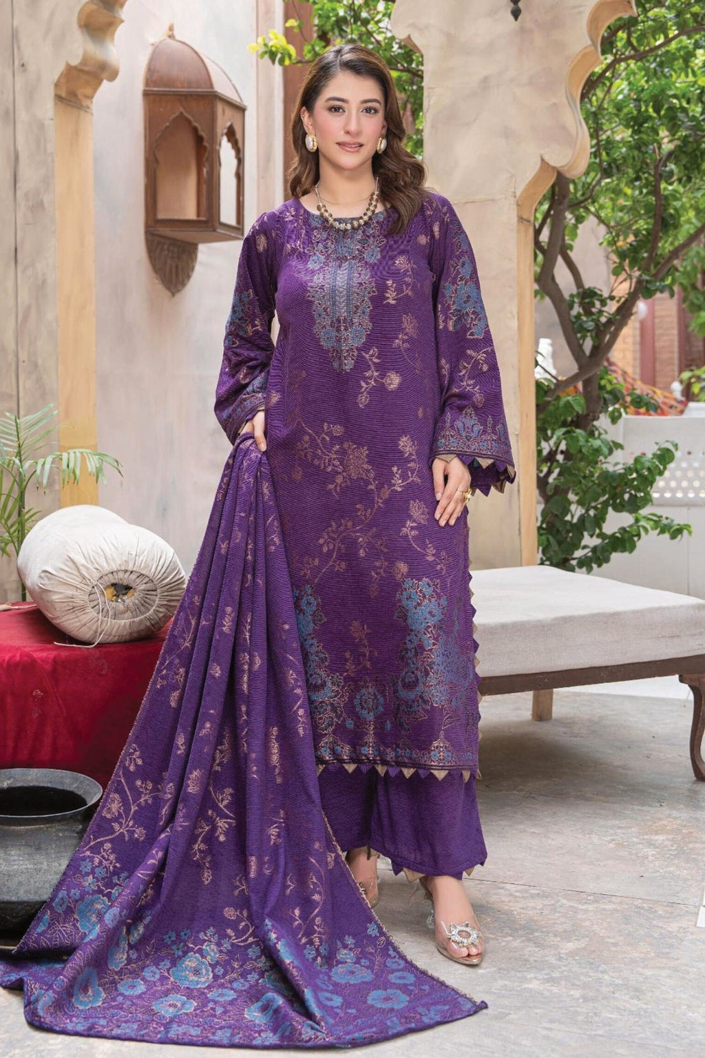 Alif Brosha Winter By Eman Arts AW-92 – Eman Arts 3-piece unstitched suit