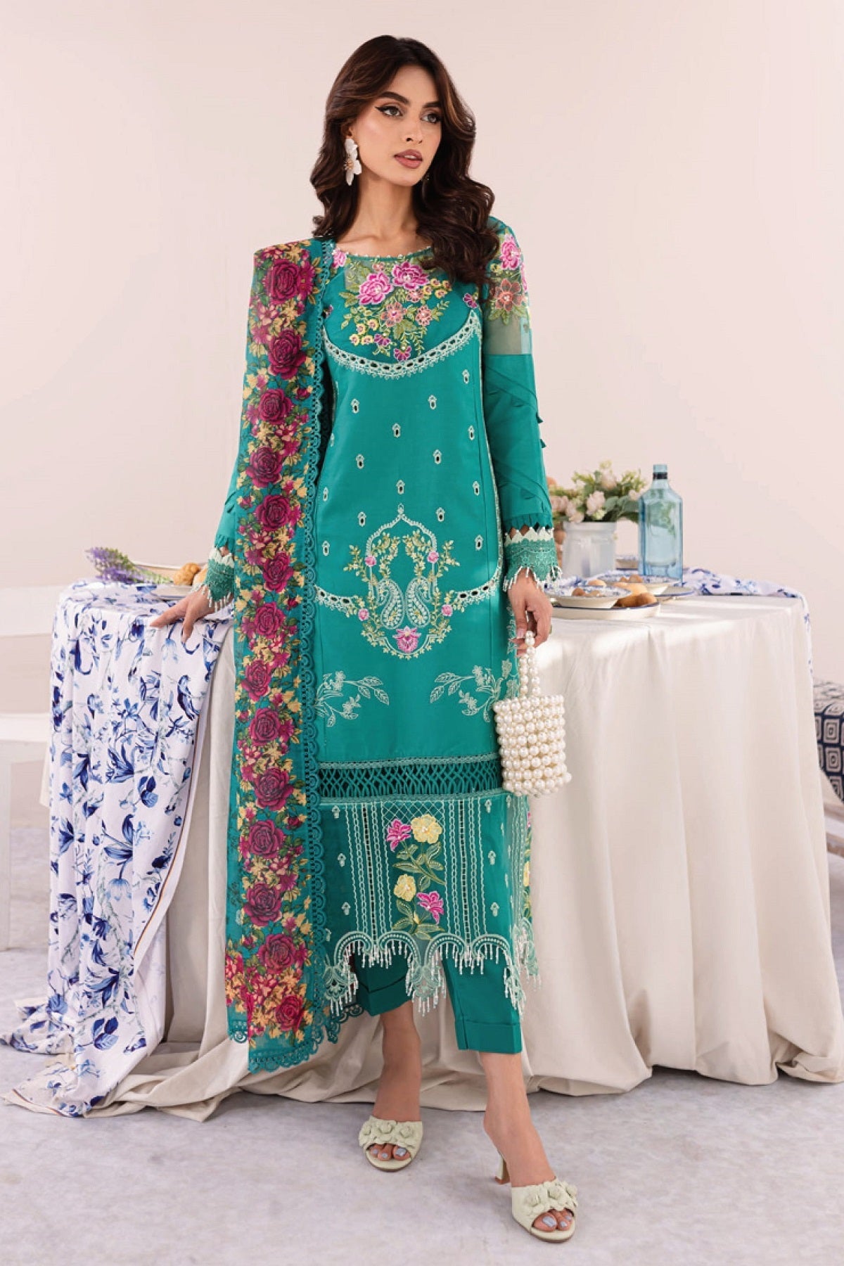 Regelia Lawn By Parishay RL-02 – Parishay 3-piece unstitched suit