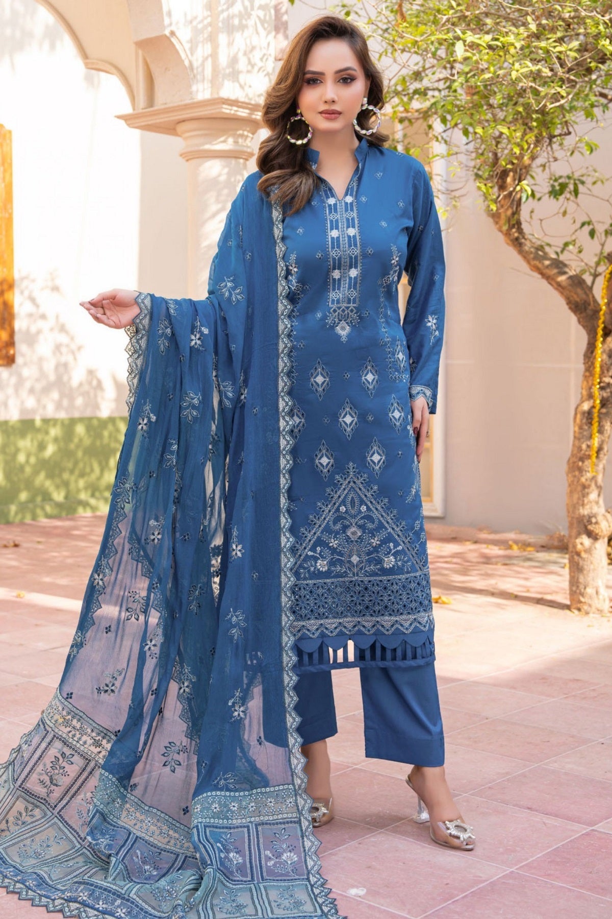 Alif Lawn By Eman Arts AL-146 – Eman Arts 3-piece unstitched suit