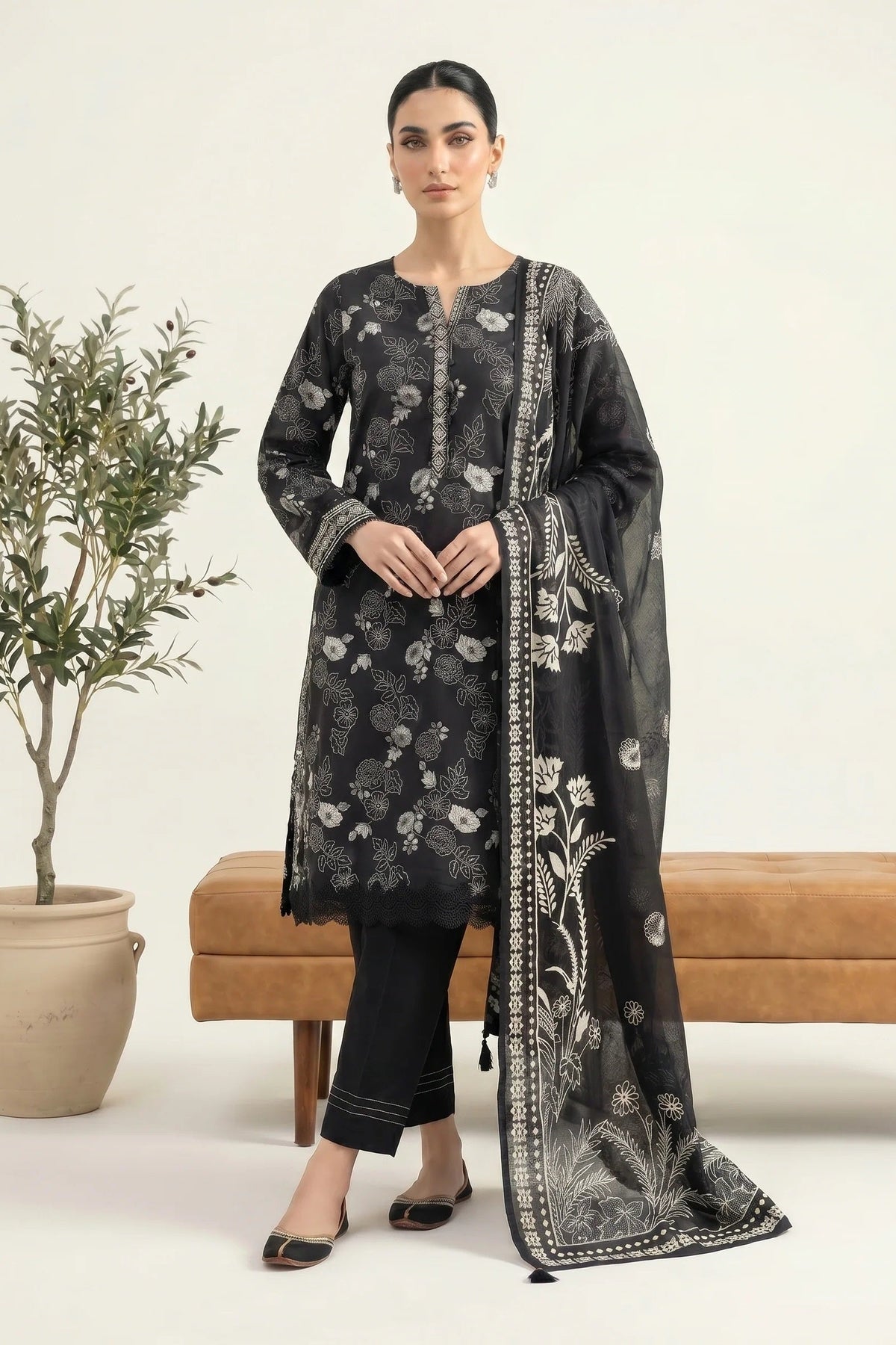 LSM Monochrome Lawn LG-0383 by Lakhany – Lakhany 3-piece unstitched suit