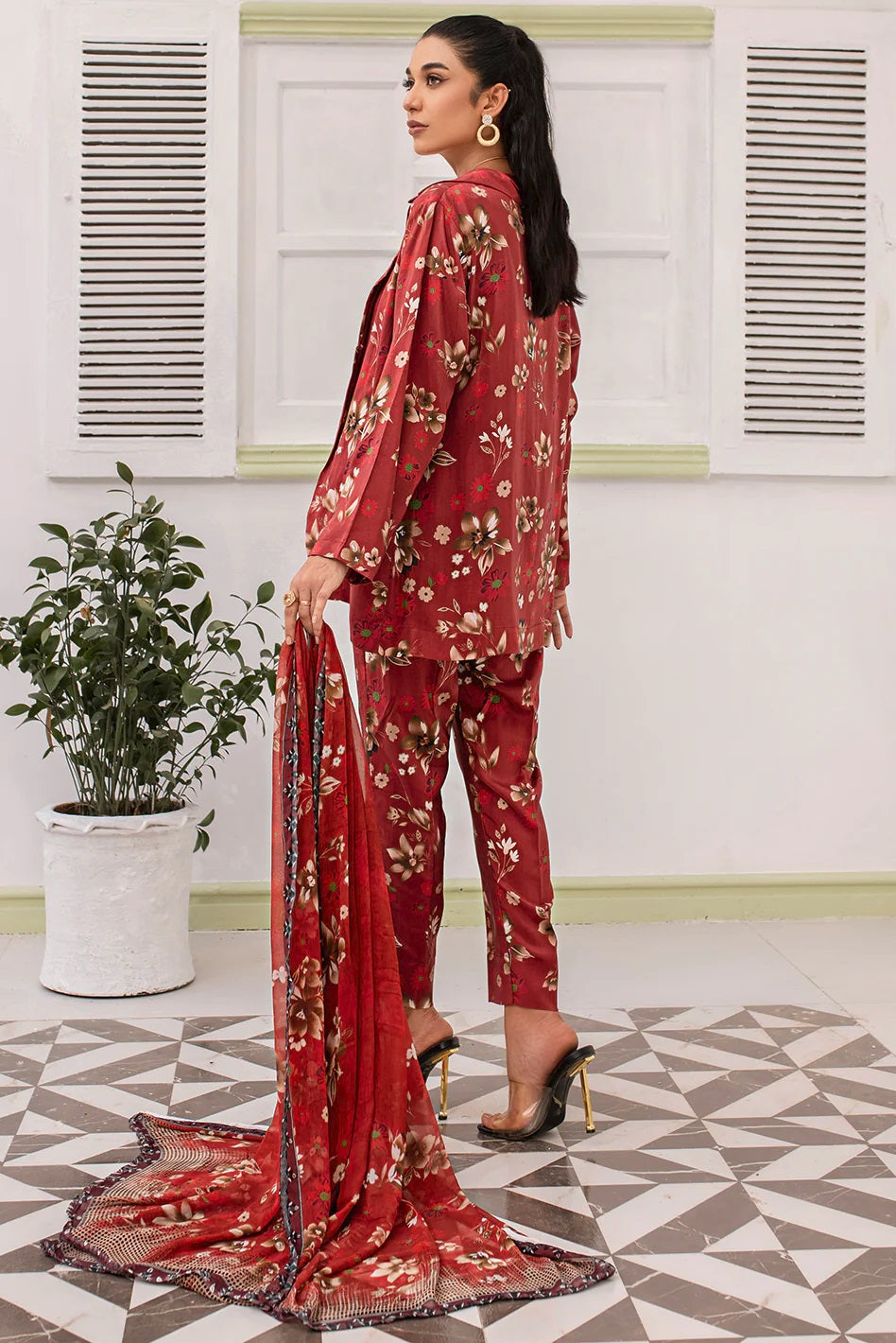 Aangan Viscose By Sanam Saeed SSV-03 by Puri Fabrics, photo 2