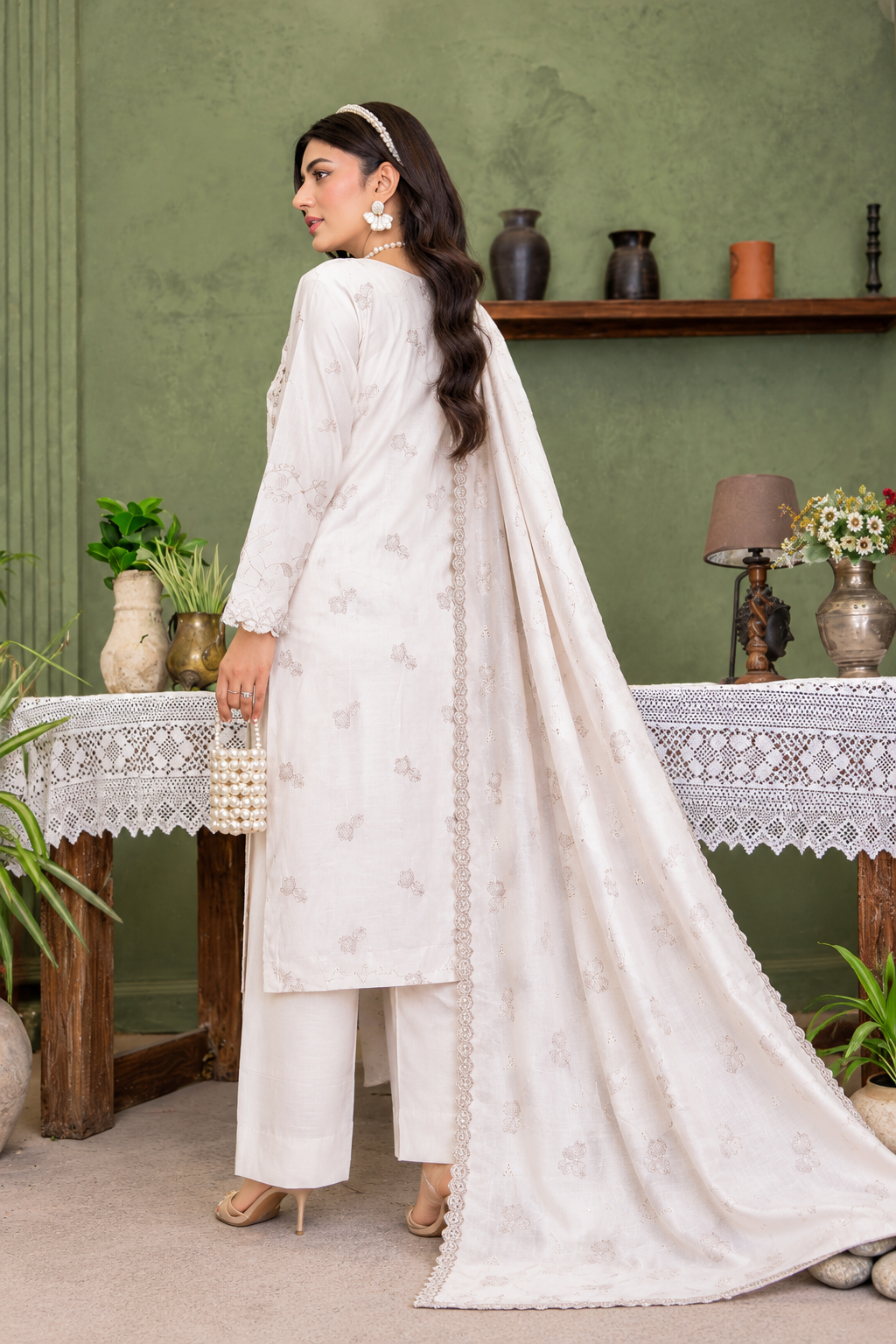 Deeda Zaib Leather Peach By Riaz Arts D-03, photo 2