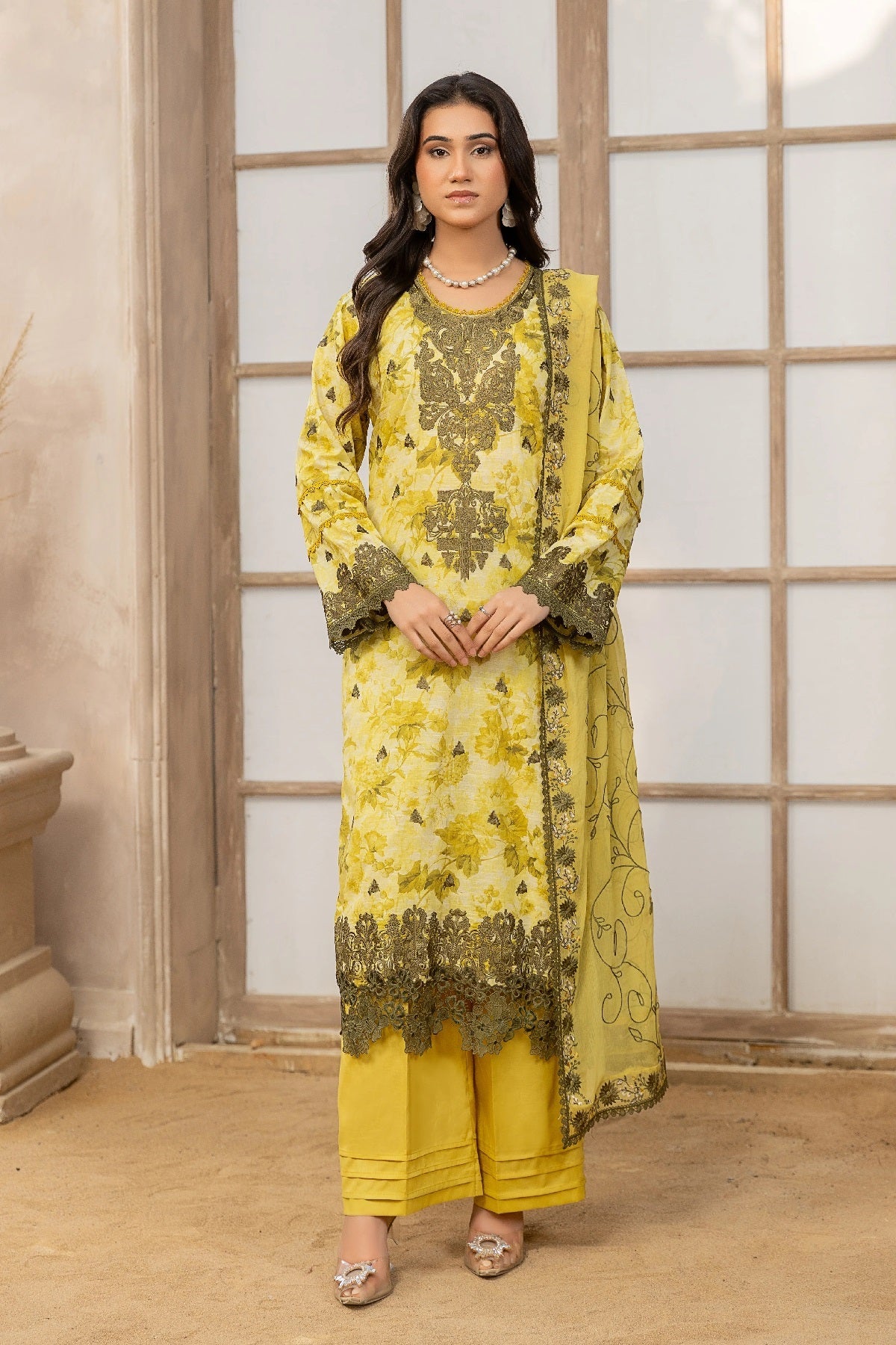 Smile Luxury Lawn By Azam Arts D-2103 – Azam Arts 3-piece unstitched suit
