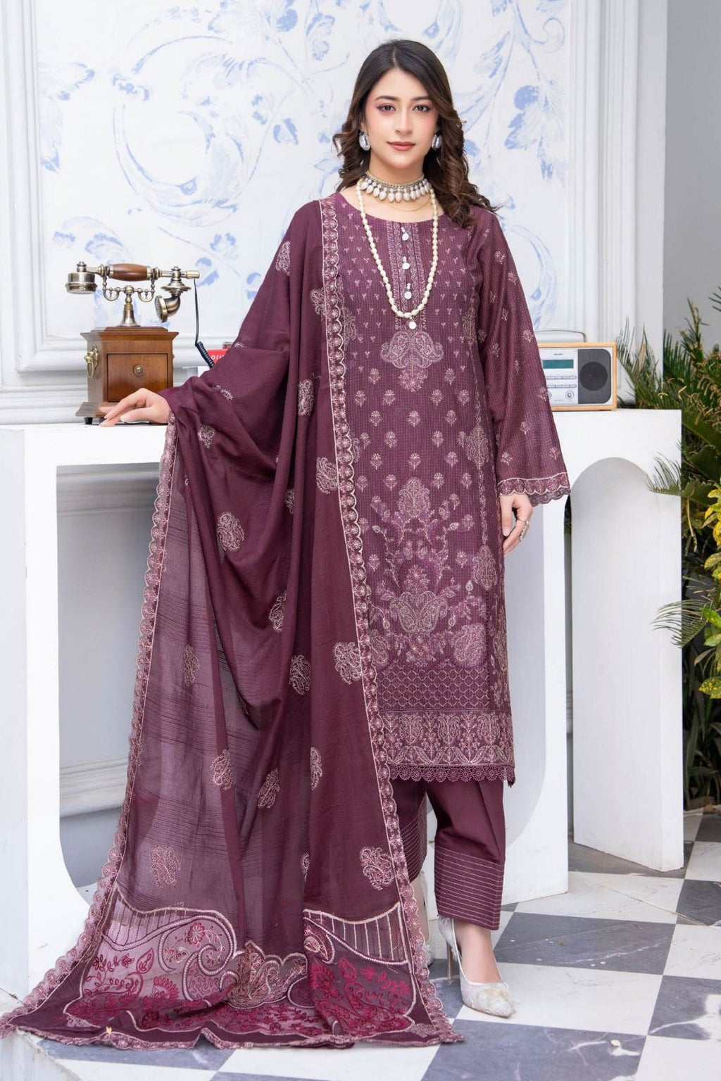 Alif Lawn By Eman Arts AL-17 – Eman Arts 3-piece unstitched suit