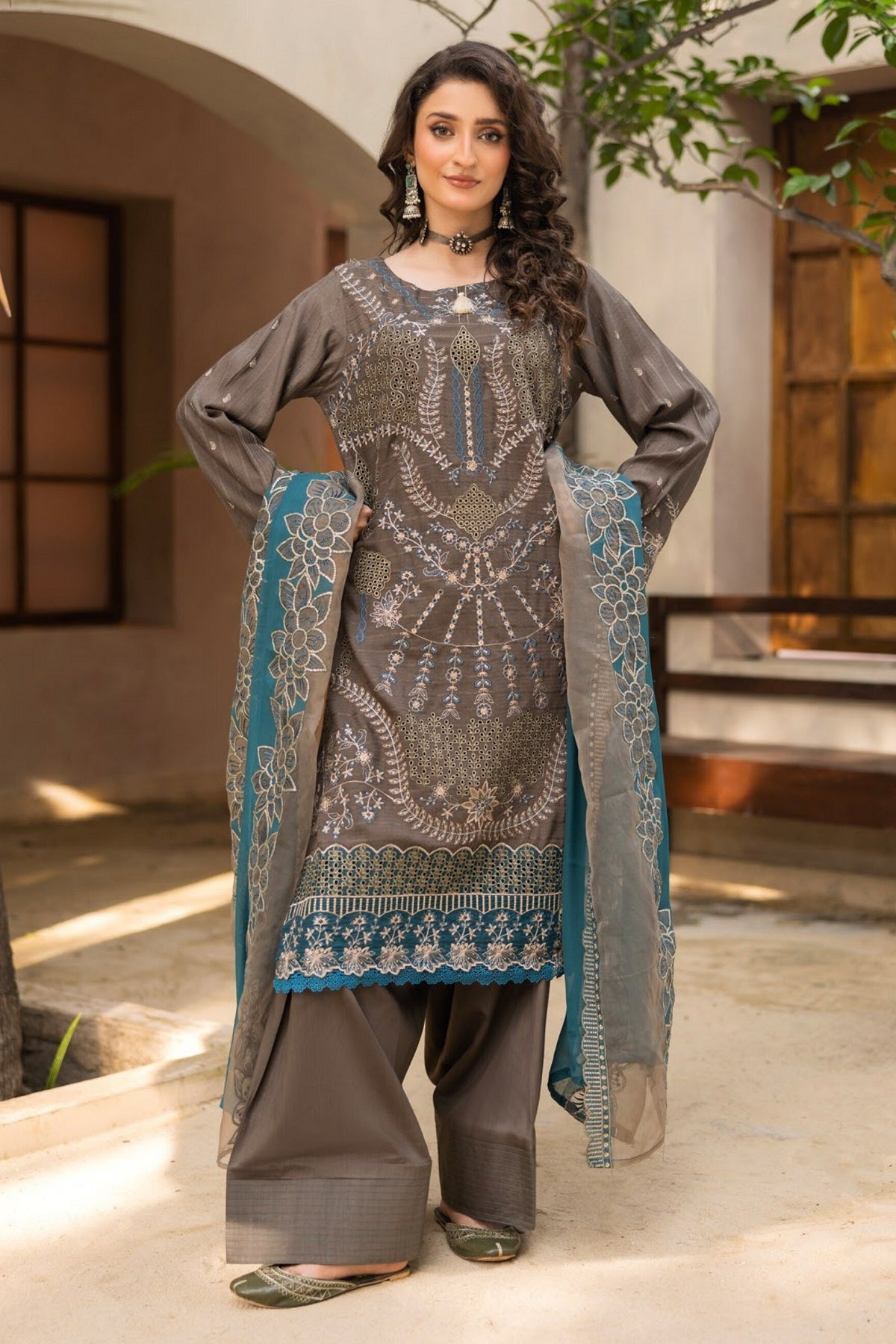 Aalaya Premium Viscose D-07 – Aalaya 3-piece unstitched suit
