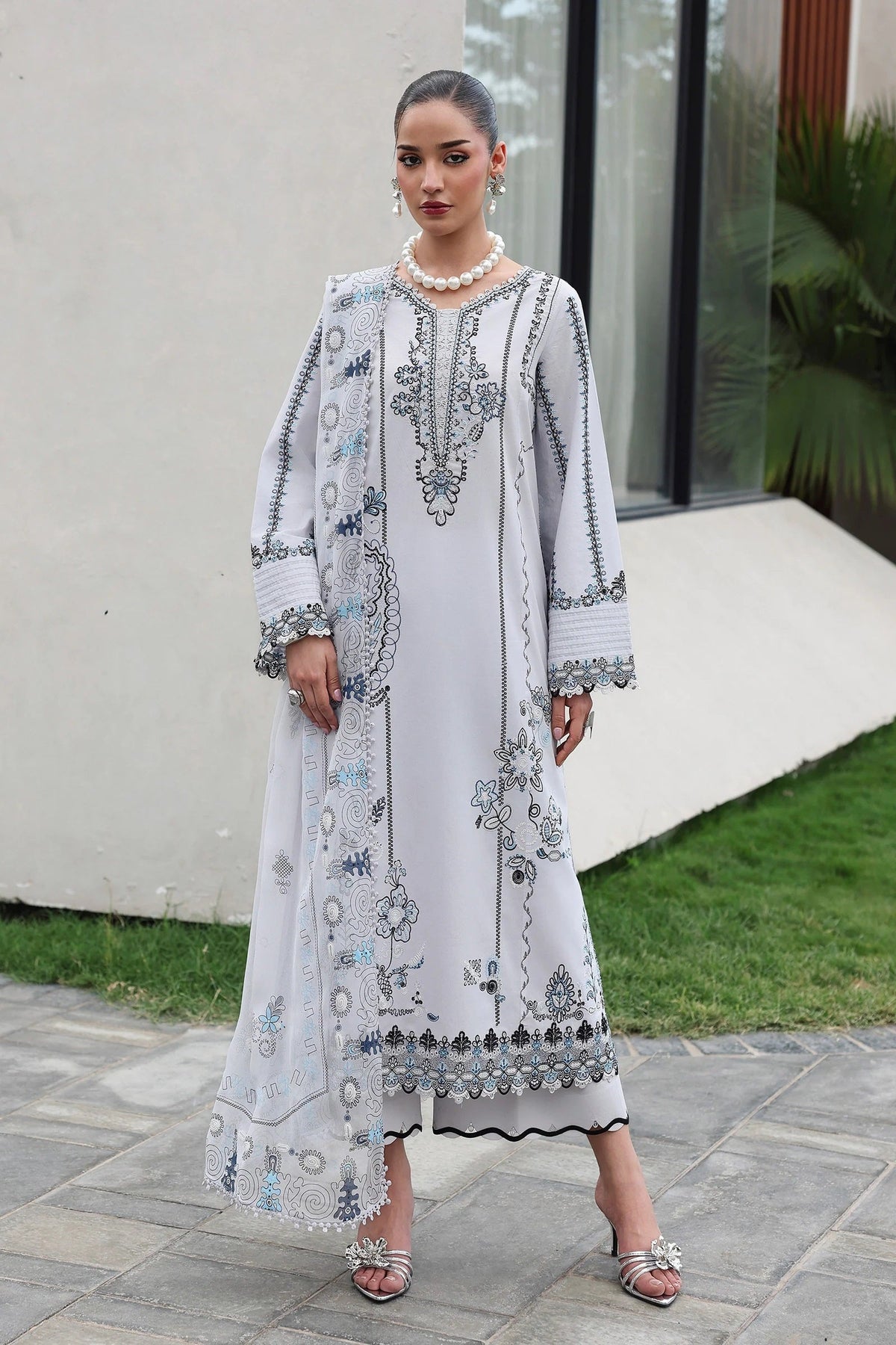 Qalamkar Qline Lawn QKL-03 (Samia) – Qalamkar 3-piece unstitched suit