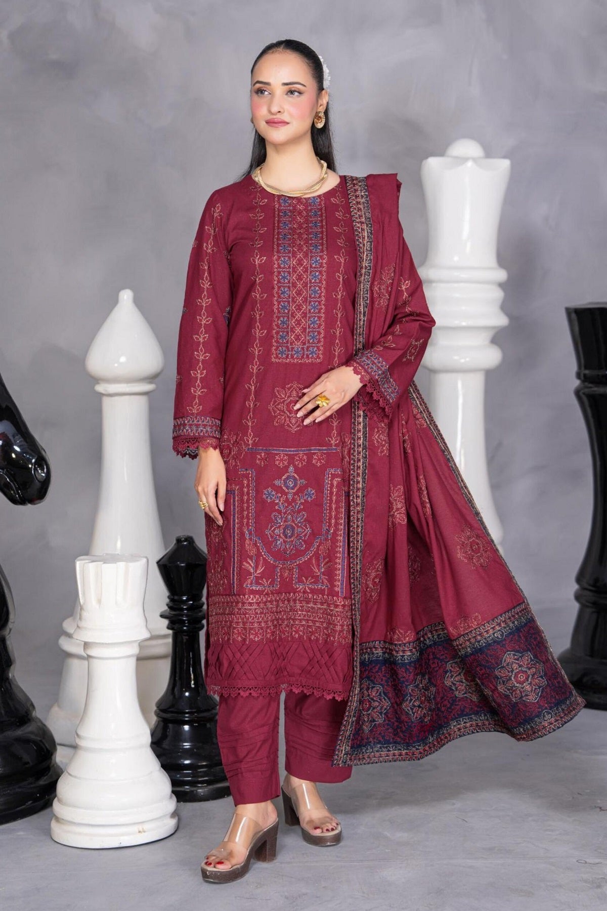 Alif Winter By Eman Arts AW-33 – Eman Arts 3-piece unstitched suit