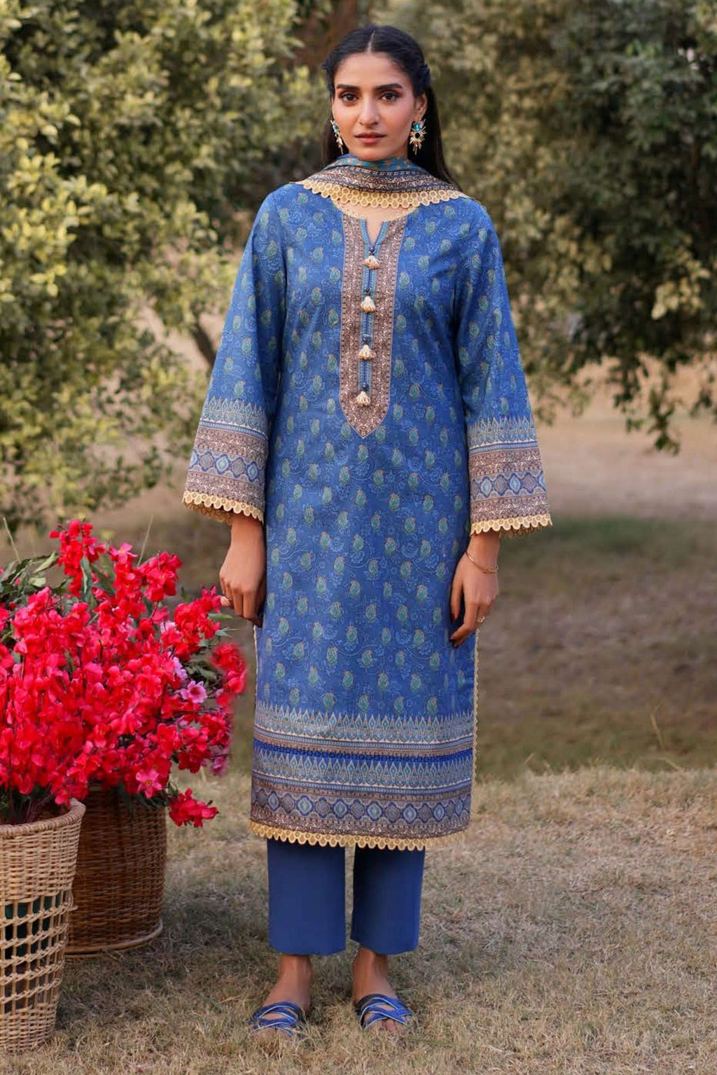 Asim Jofa Print Lawn AJUUB-03 – Asim Jofa 3-piece unstitched suit