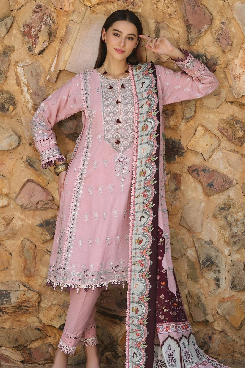 Noor Luxury Winter By Saadia Asad D-03 – Saadia Asad 3-piece unstitched suit
