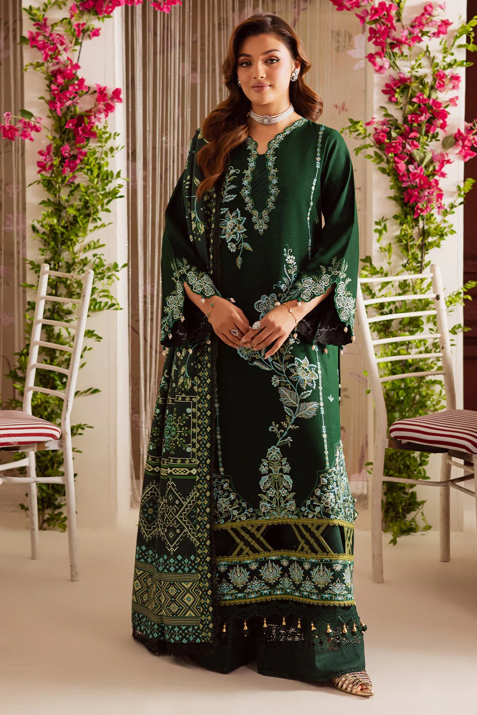 Nova Khaddar By Mahnur NK-03 – Mahnur 3-piece unstitched suit