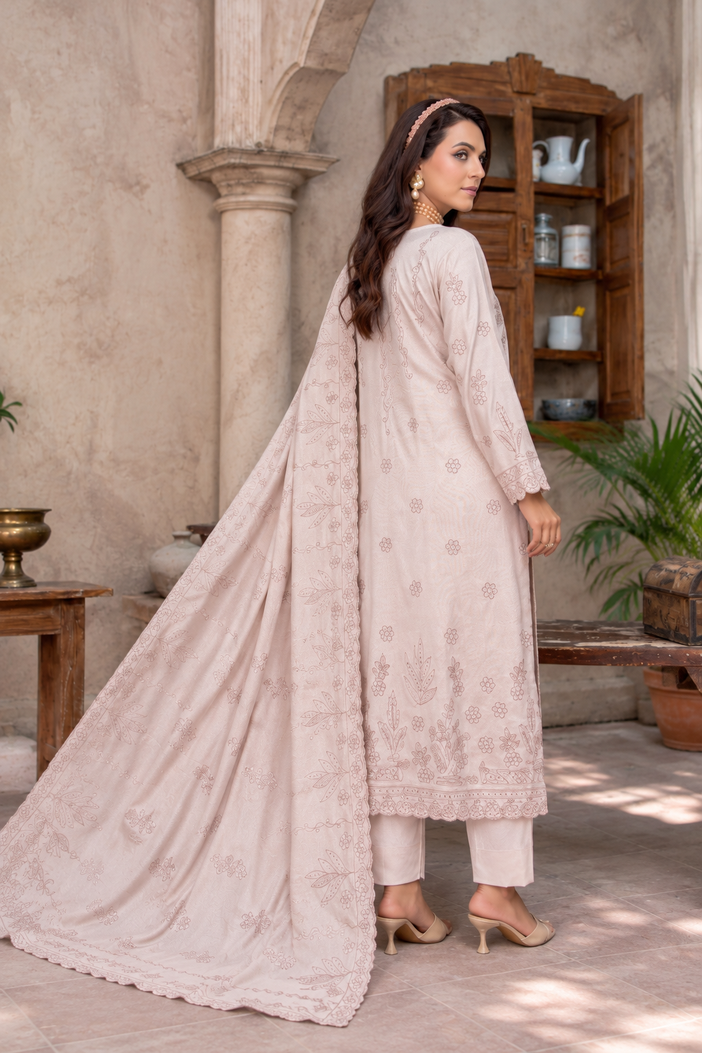 Mehfil Leather Peach By Bin Rashid D-04, photo 2