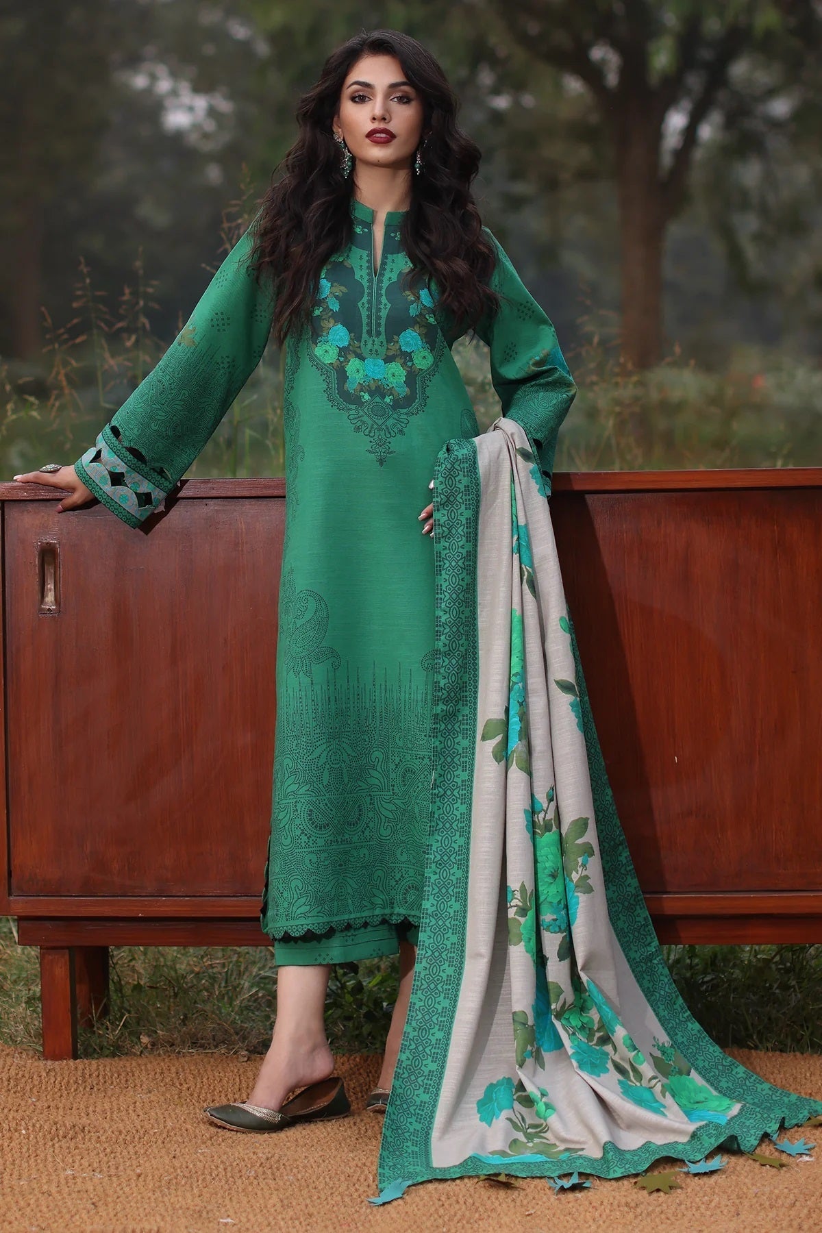 Charizma C Prints Khaddar CPW4-12 – Charizma 3-piece unstitched suit