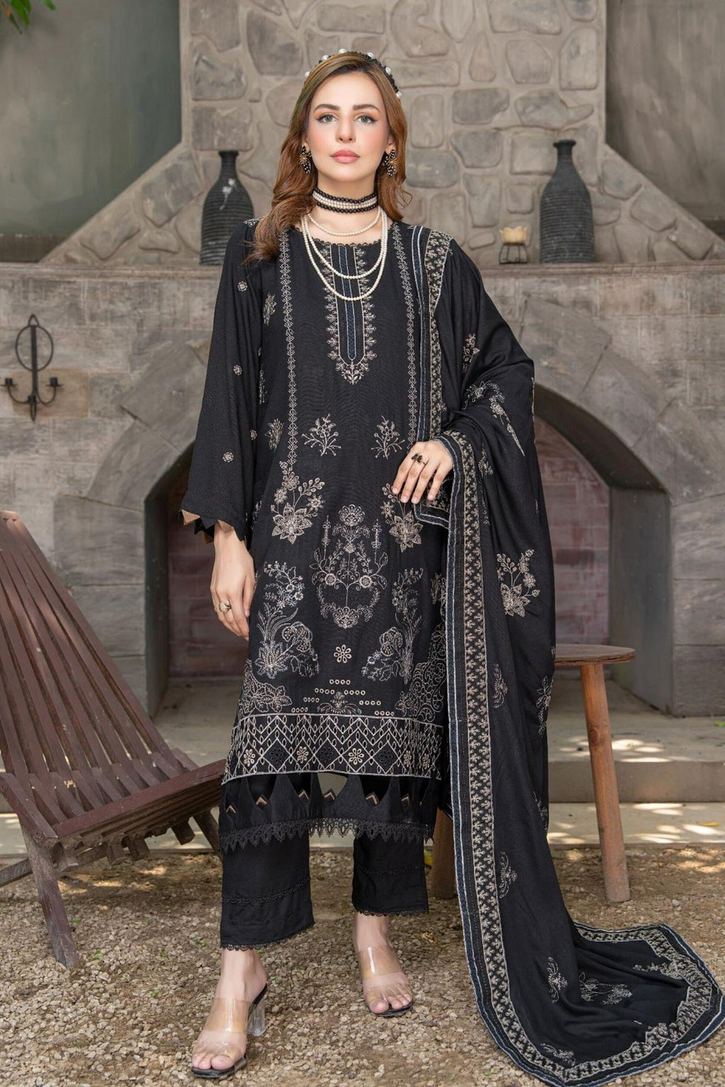 Alif Winter By Eman Arts AW-67 – Eman Arts 3-piece unstitched suit