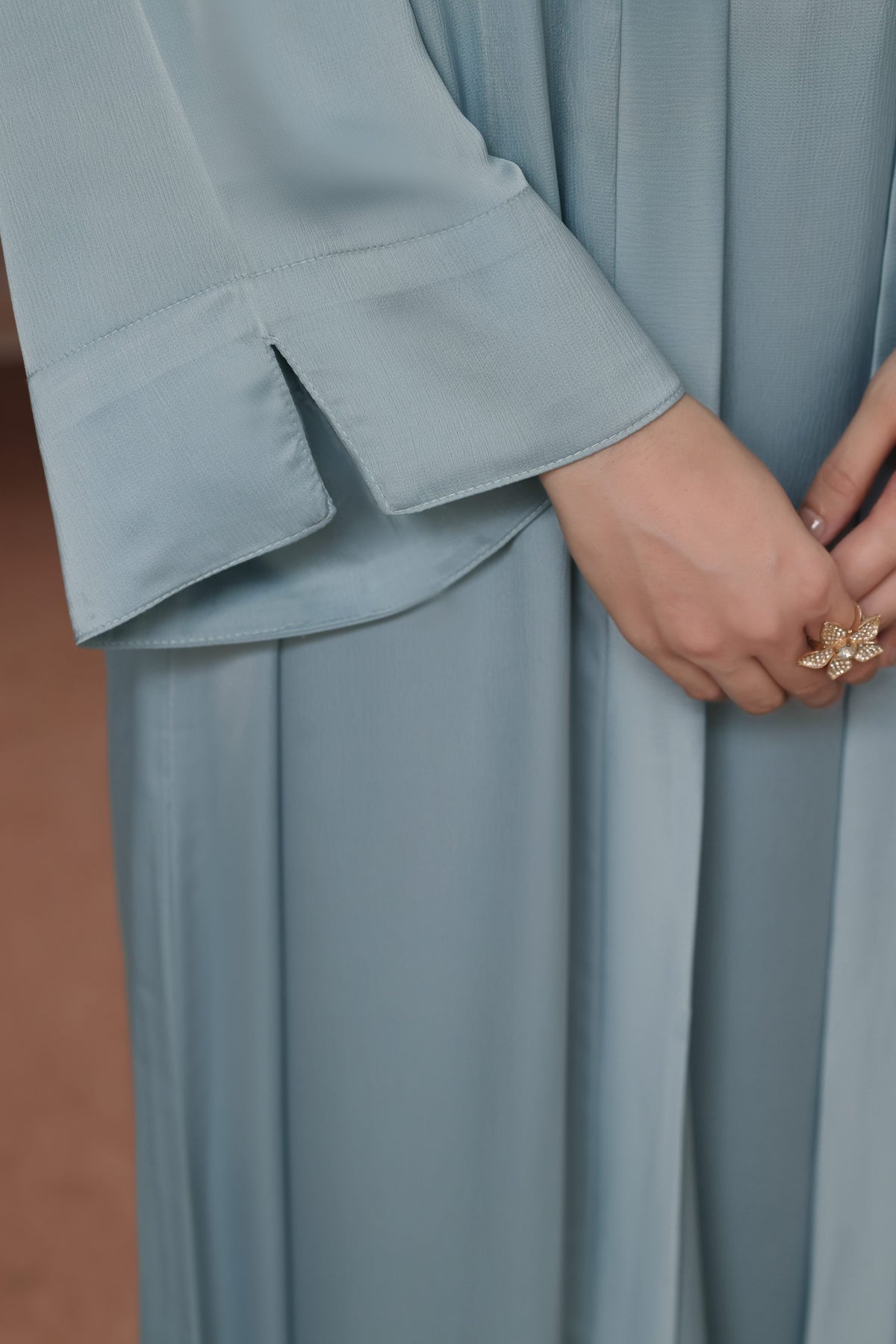 Manahil Ash Blue Abaya by Al Deebaj, photo 2