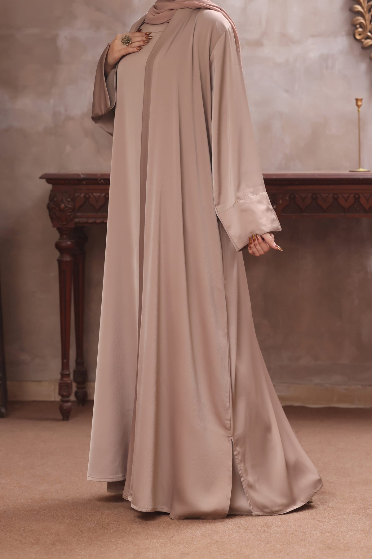 Manahil Dusty Fawn Abaya by Al Deebaj, photo 2