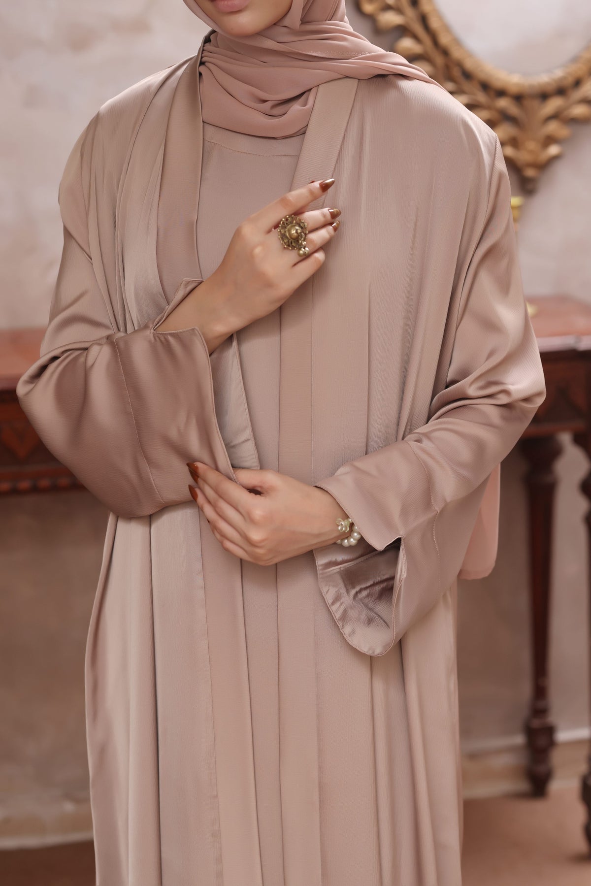Manahil Dusty Fawn Abaya by Al Deebaj
