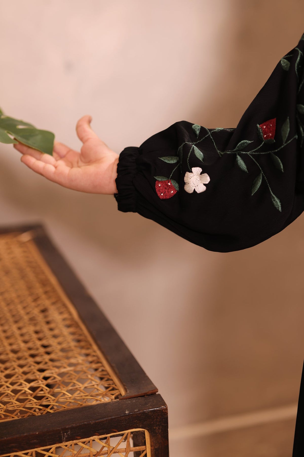 Miral Black Abaya by Al Deebaj, photo 2