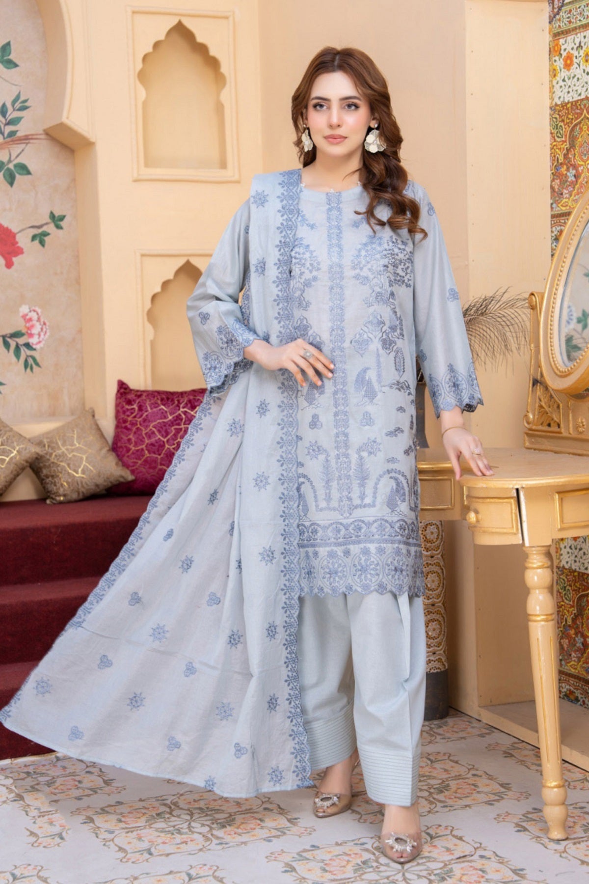 Manizay Pakeeza Lawn D-05 – Manizay 3-piece unstitched suit