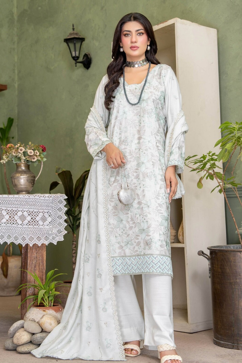 Deeda Zaib Leather Peach By Riaz Arts D-05 – Riaz Arts 3-piece unstitched suit