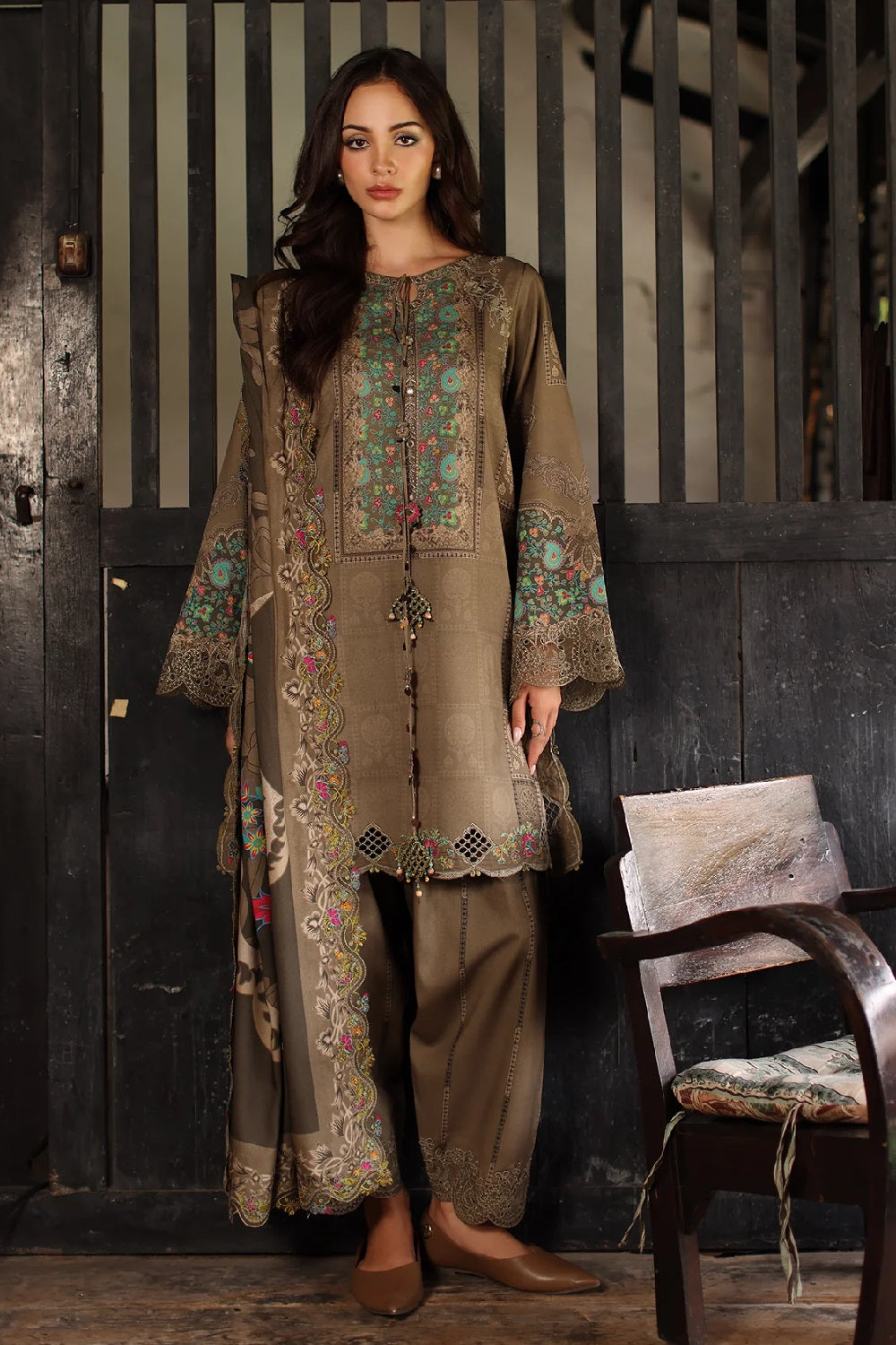 Charizma Aniq Linen ANW7-05 – Charizma 3-piece unstitched suit