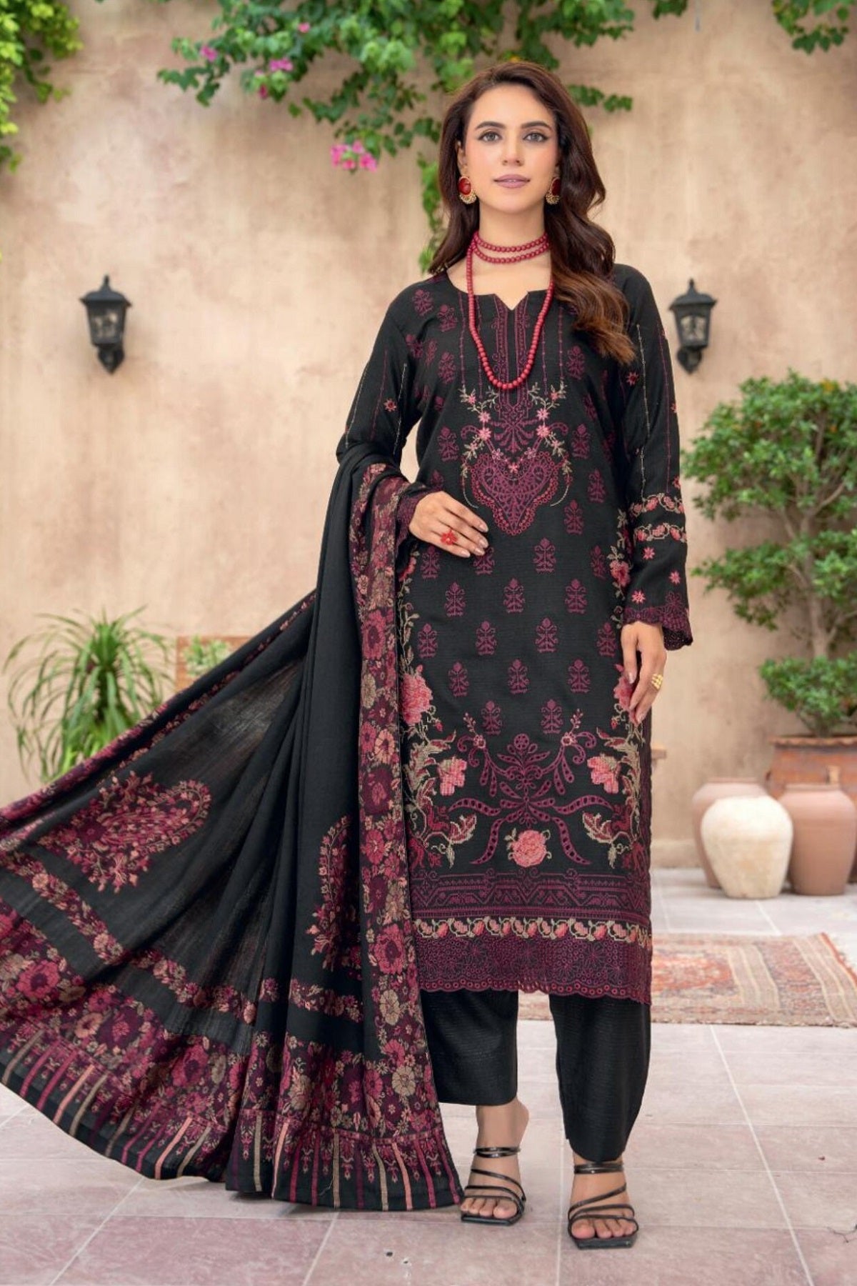 Mahgul Leather Peach By Riaz Arts D-05 – Riaz Arts 3-piece unstitched suit