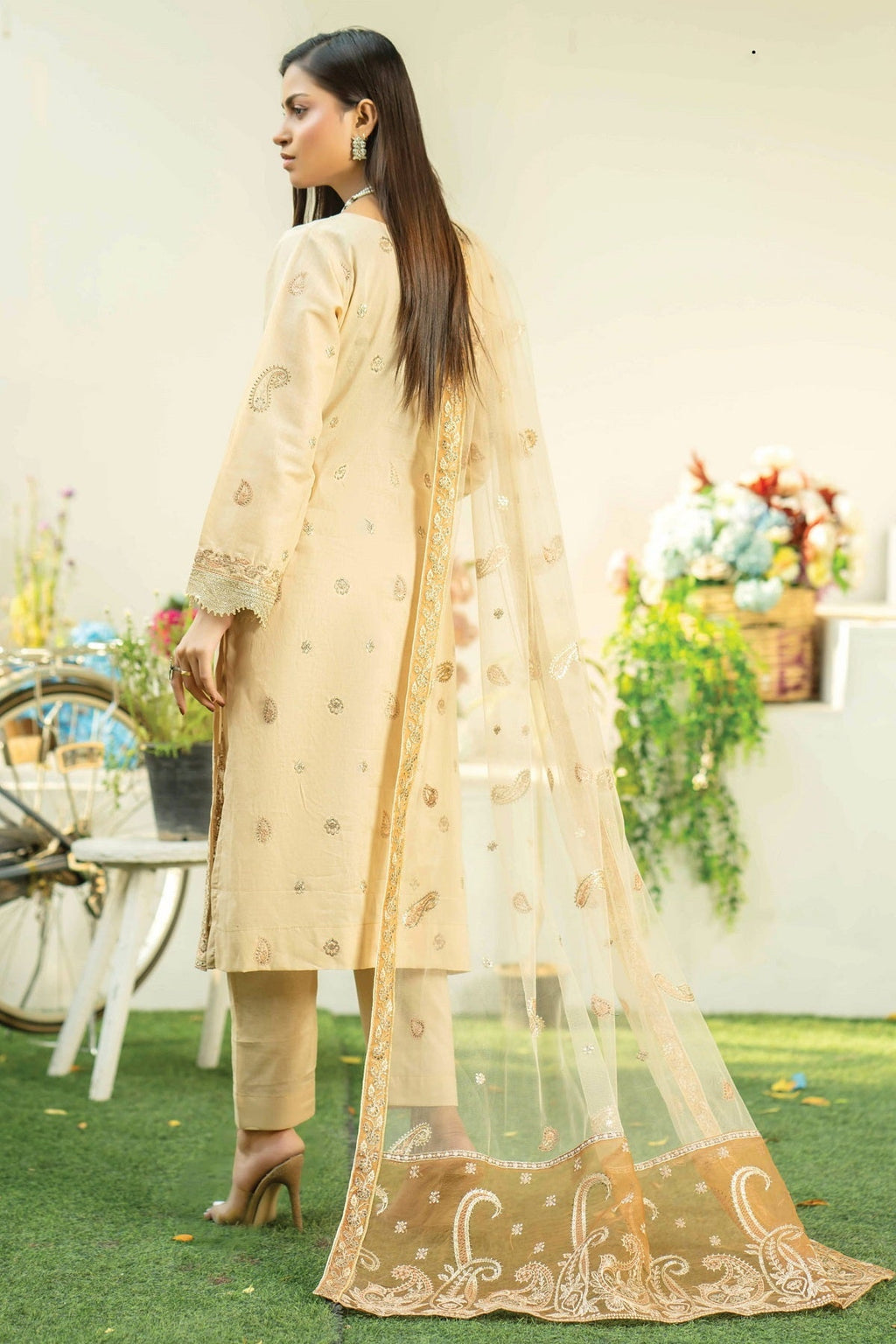 Aghaz-e-Mehar Lawn By Bin Rashid D-06, photo 2