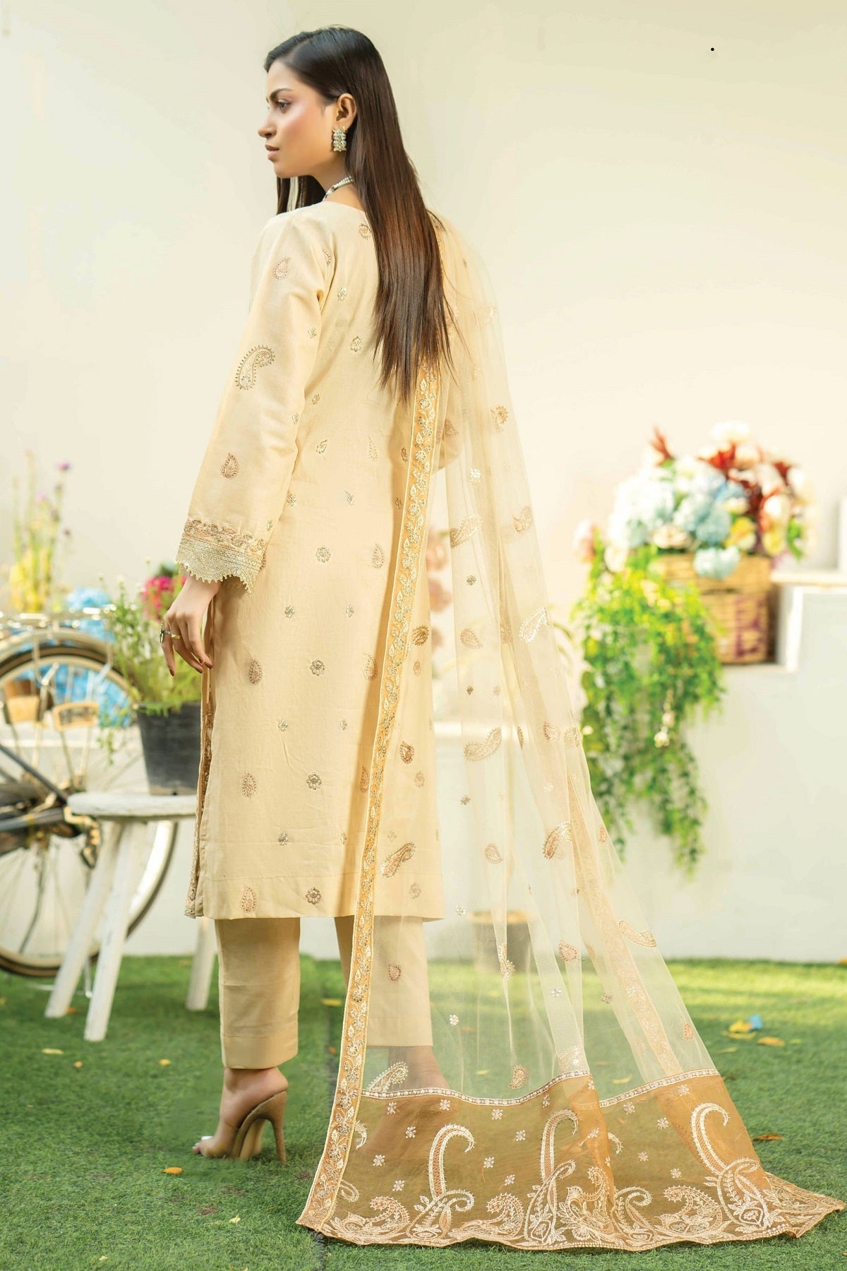 Aghaz-e-Mehar Lawn By Bin Rashid D-06, photo 2