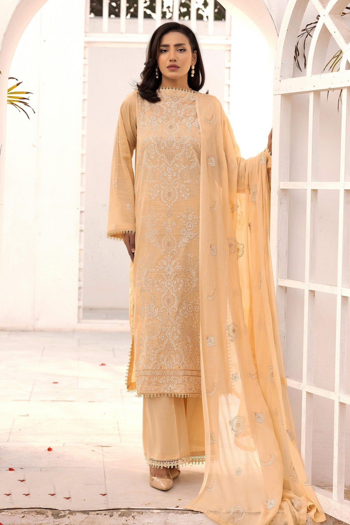 Dastoor Lawn By Khoobsurat D-106 – Khoobsurat 3-piece unstitched suit
