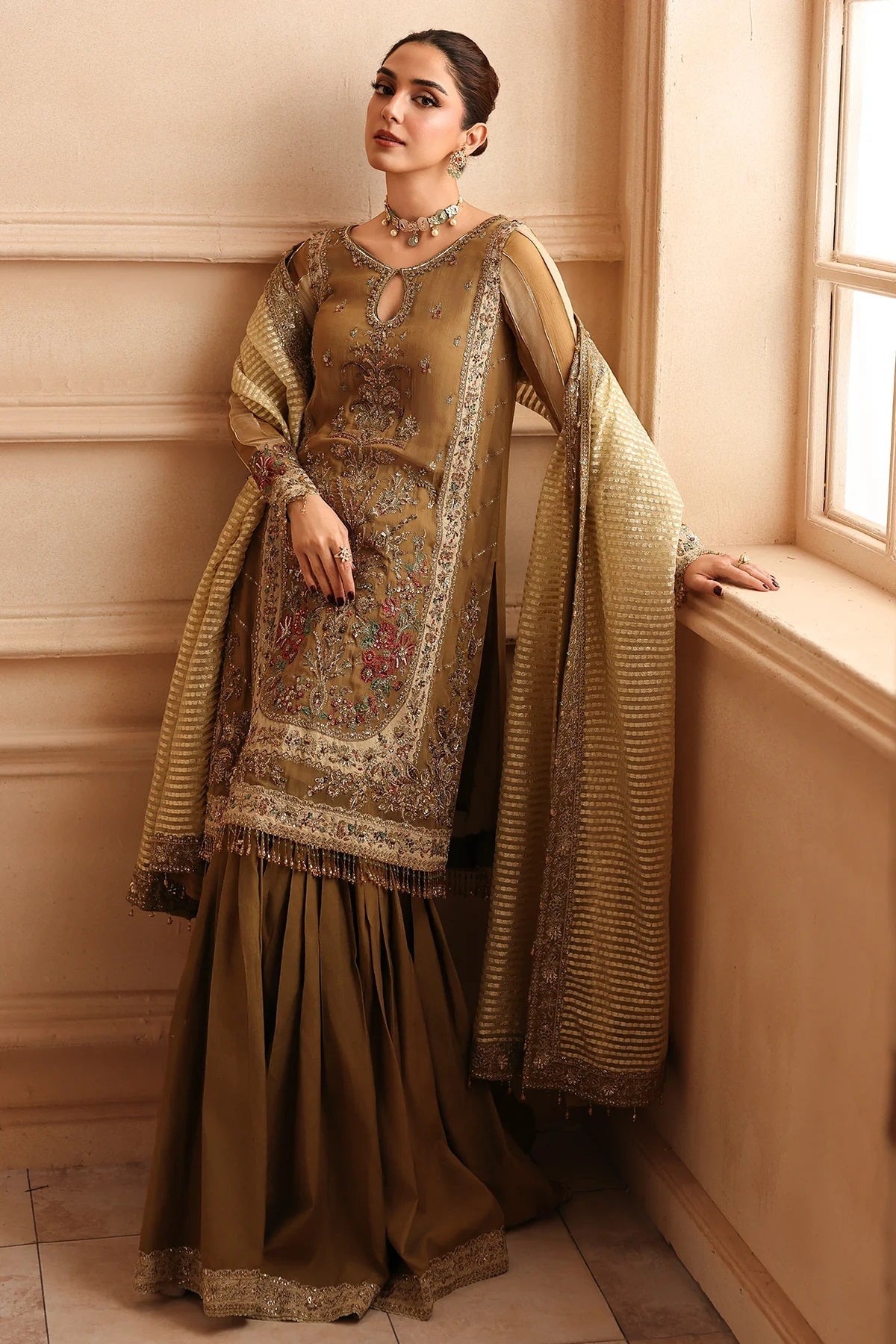Charizma Dastan-e-Jashan DJW6-06 – Charizma 3-piece unstitched suit