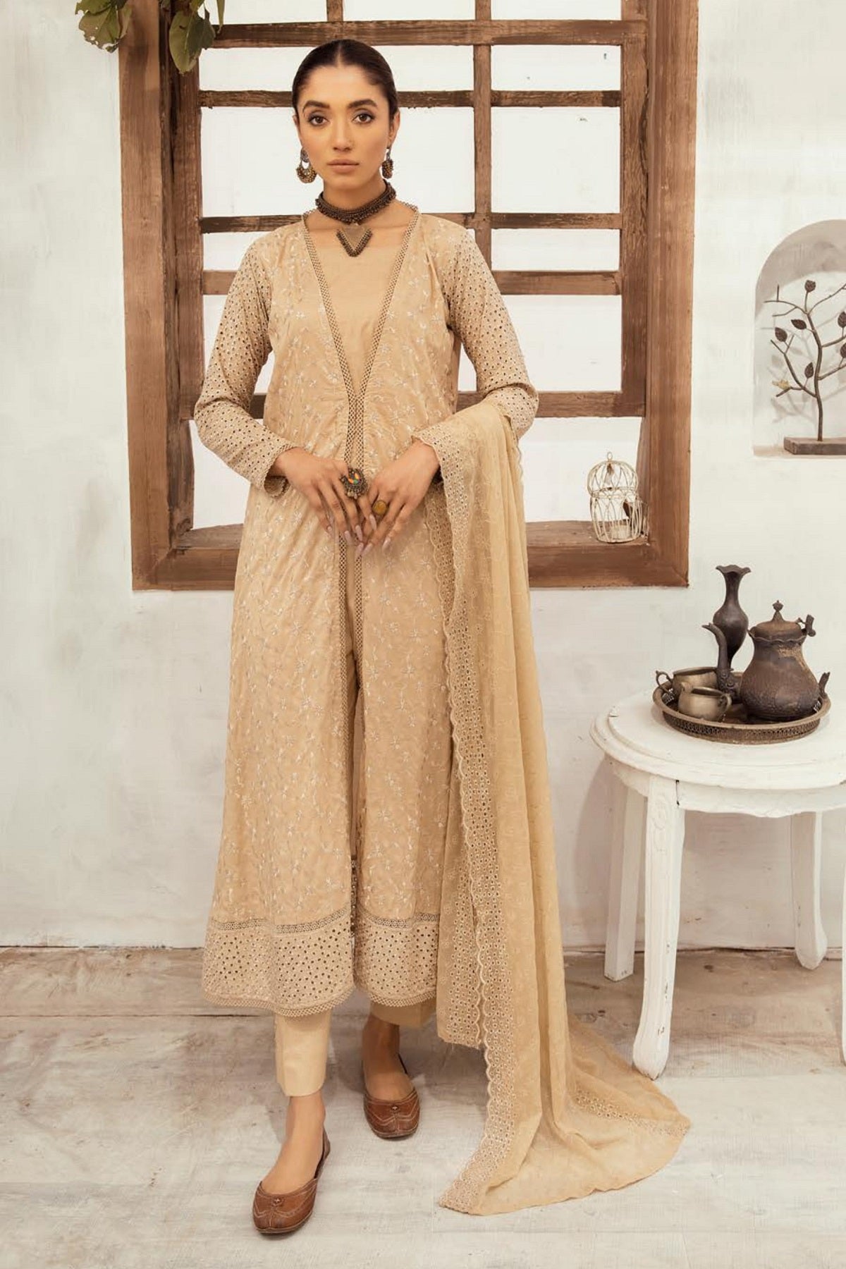 Mahees Chikankari Lawn By Riaz Arts D-06 – Riaz Arts 3-piece unstitched suit