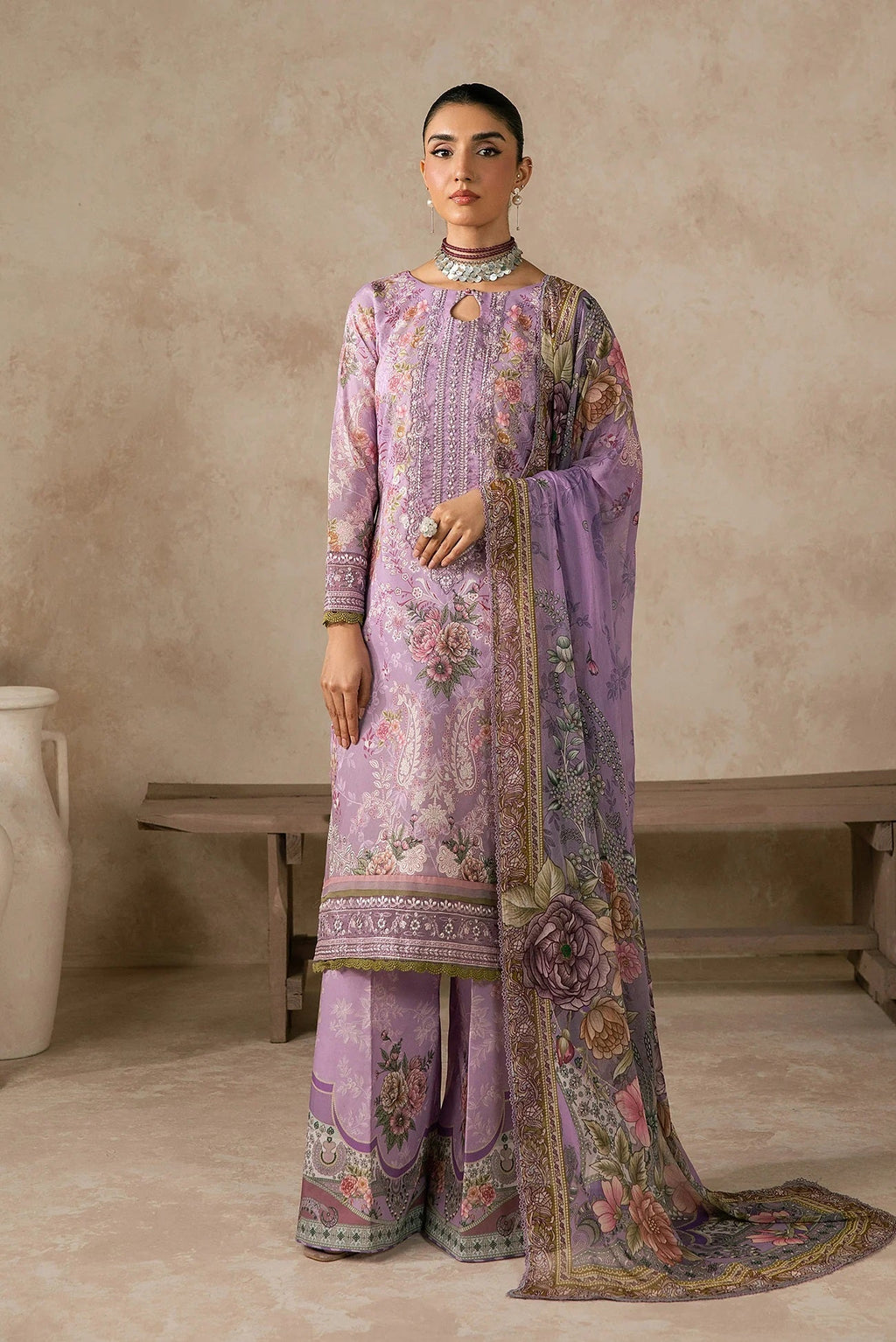 Gulaal Lawn D-06 (Nerine) – Gulaal 3-piece unstitched suit