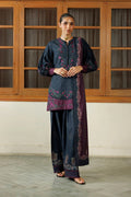 Iznik Winter IPF-26 – Iznik 3-piece unstitched suit