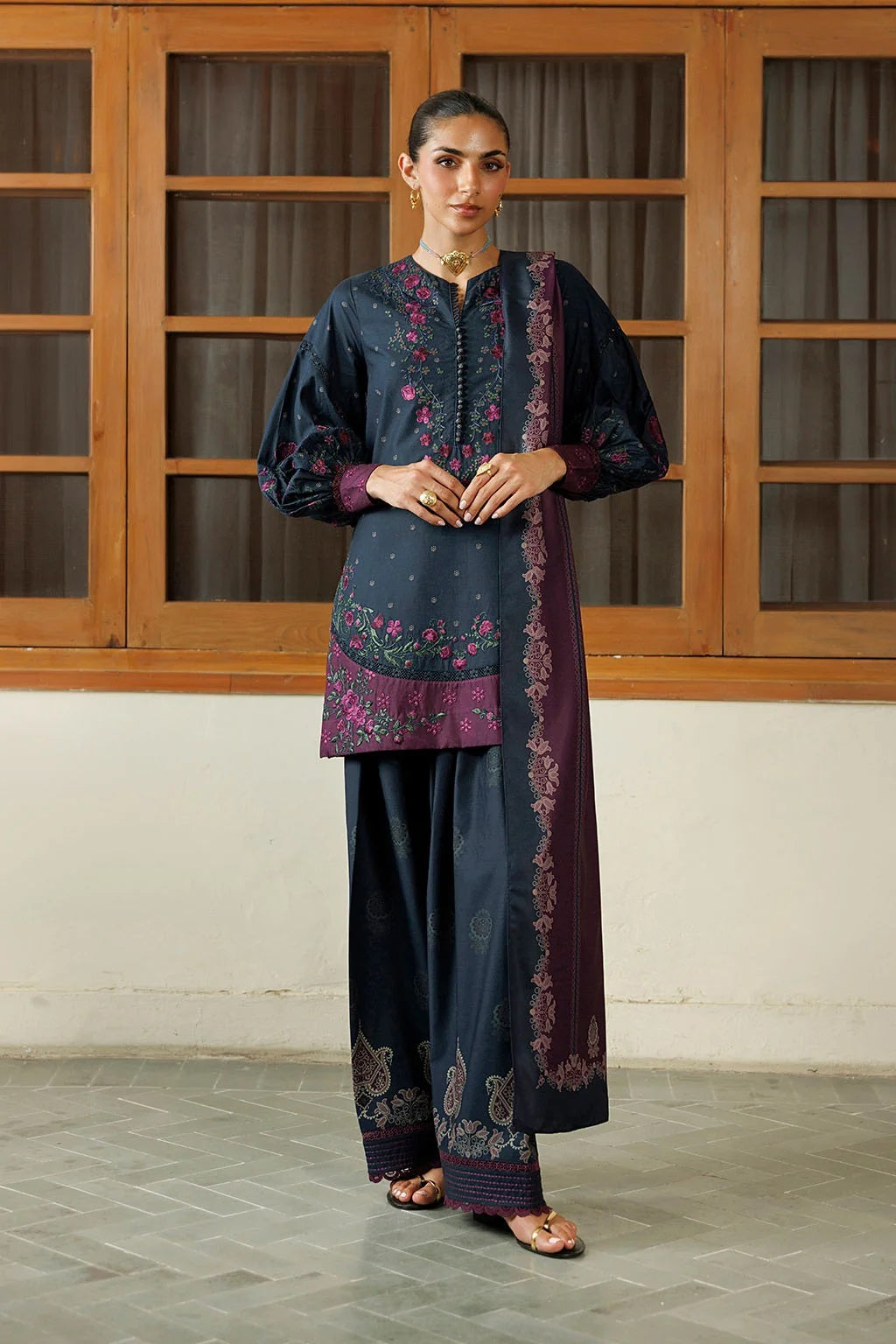 Iznik Winter IPF-26 – Iznik 3-piece unstitched suit