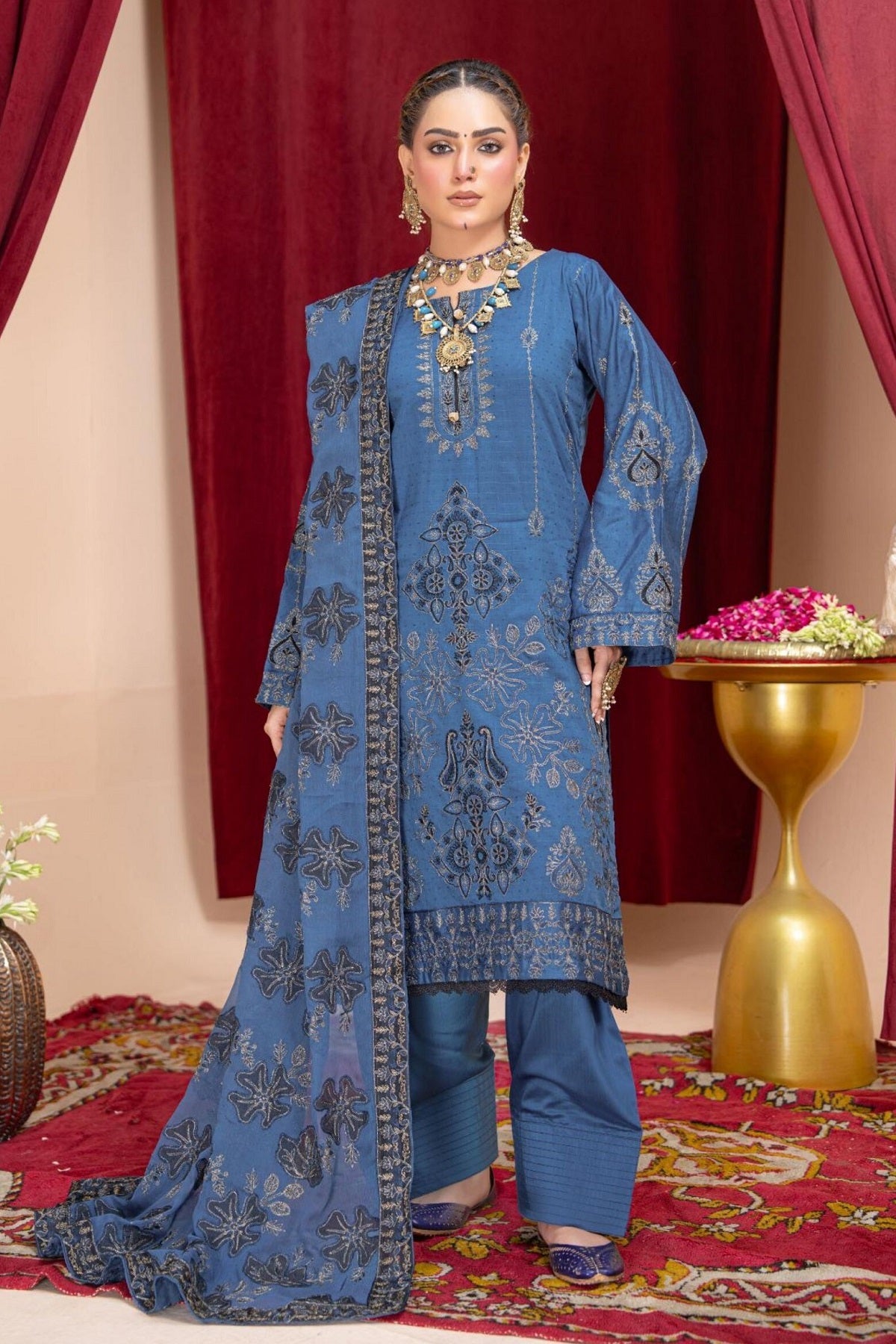 Alif Viscose By Eman Arts AW-11 – Eman Arts 3-piece unstitched suit