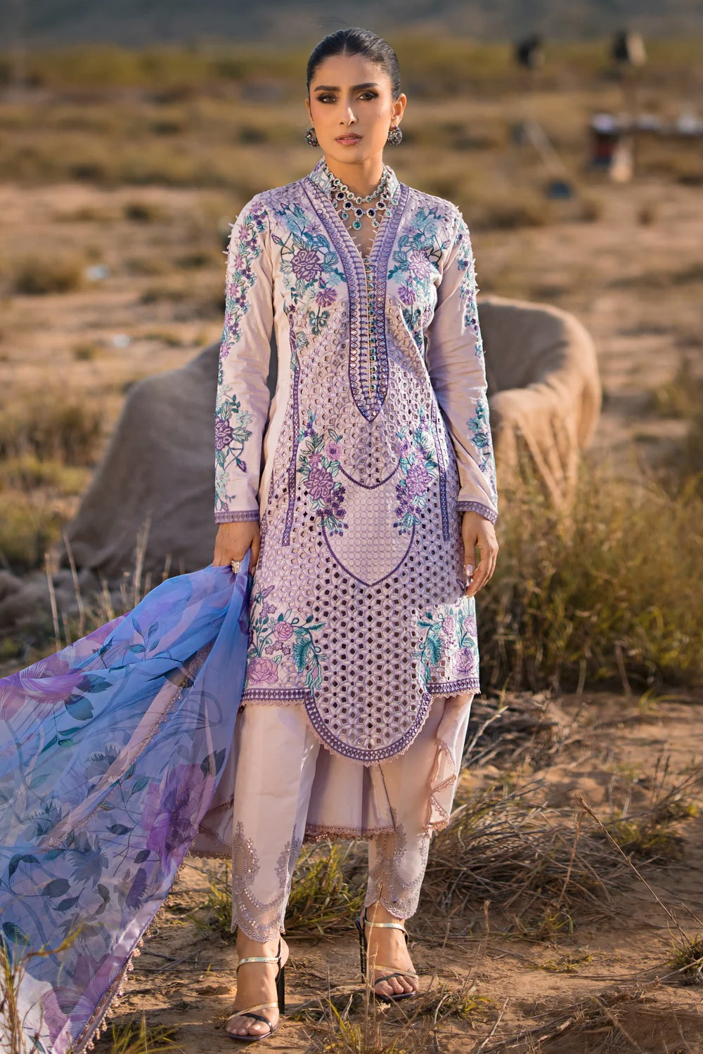 Mahiymaan Luxury Lawn M-06 (Lavender Mist) by Al Zohaib – Al Zohaib 3-piece unstitched suit