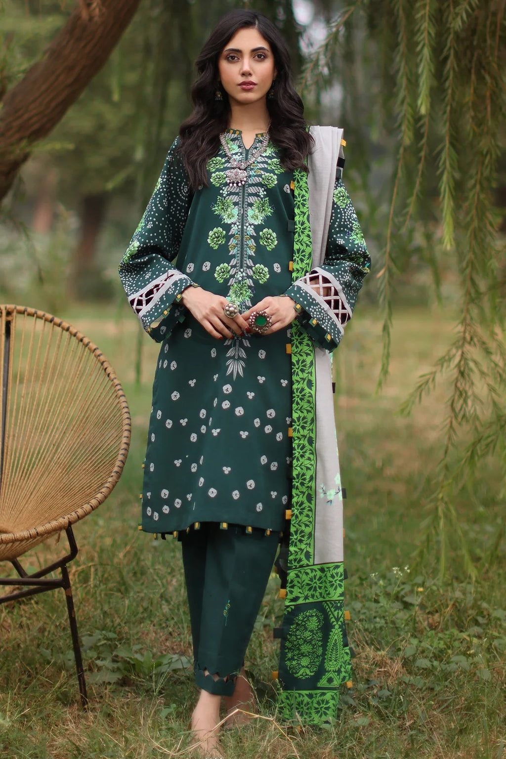 Charizma C Prints Khaddar CPW4-14 – Charizma 3-piece unstitched suit