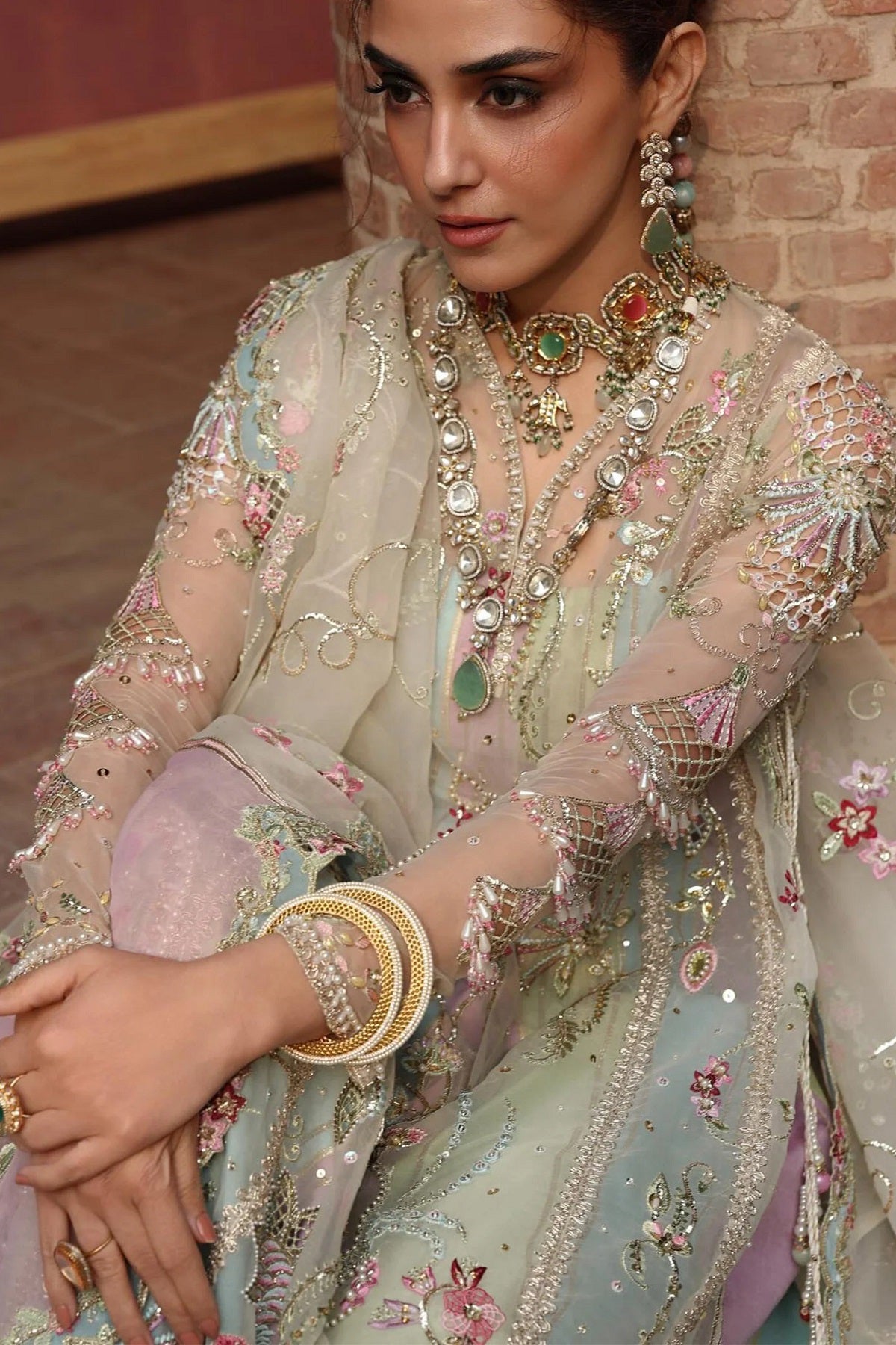 Crimson Wedding D-07 (Rangoli), photo 2