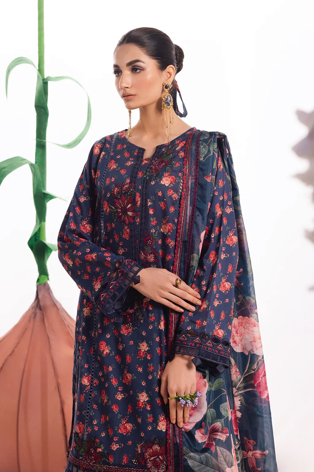 Iznik Dahlia Lawn DL-07 (Meadow), photo 2