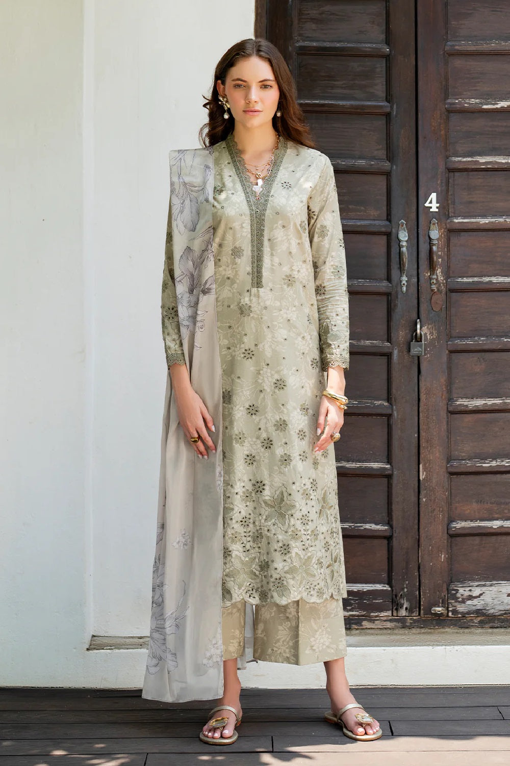 Iznik Summer Lawn SS-07 – Iznik 3-piece unstitched suit