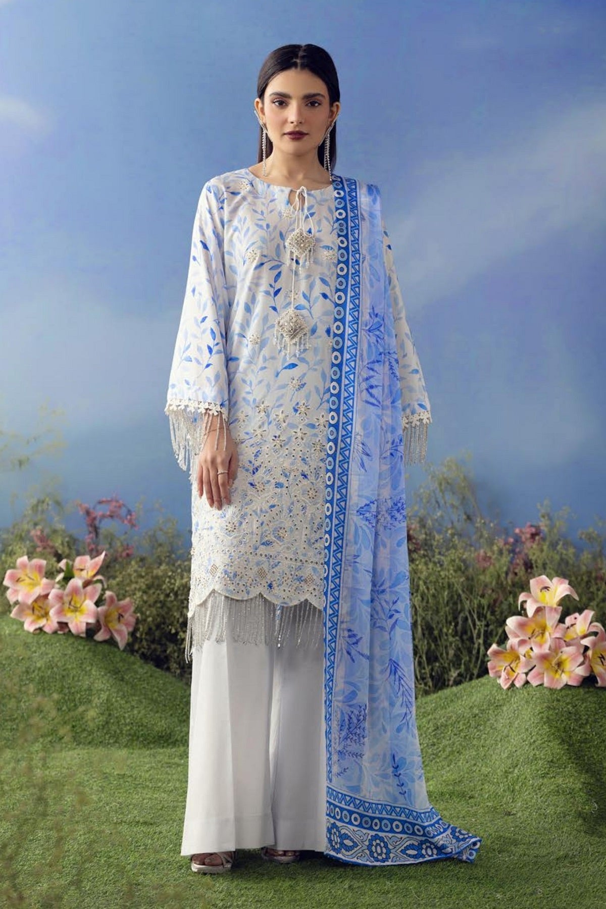 Shaista Printkari Lawn D-163 – Shaista 3-piece unstitched suit