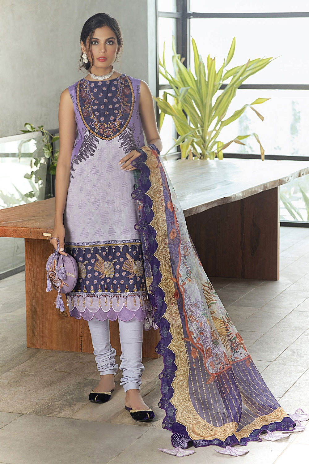 Shurooq Luxury Lawn SL-07 – Shurooq 3-piece unstitched suit