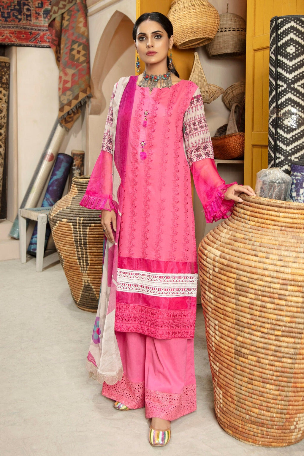 Gulmohar Lawn D-07 (Rhodolite) – Gulmohar 3-piece unstitched suit